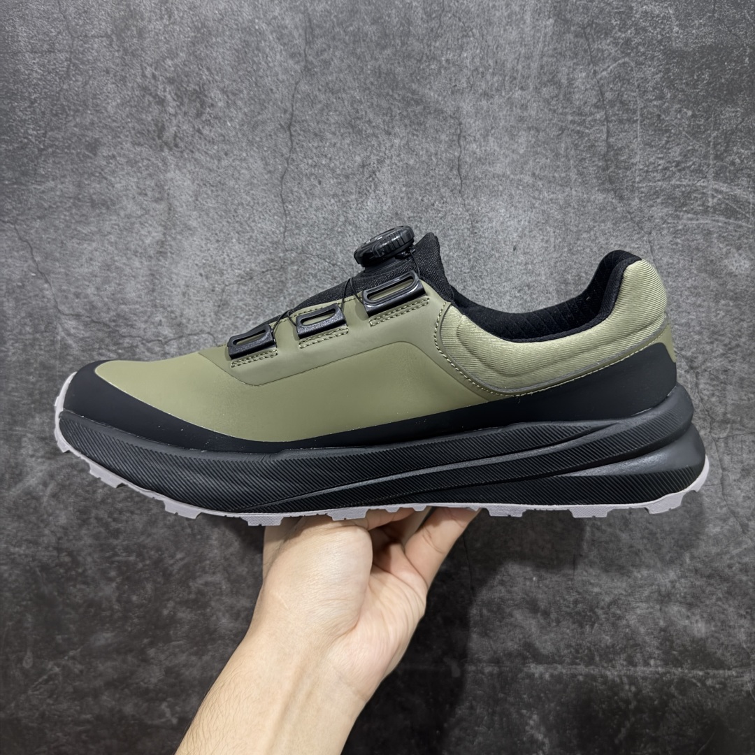 图片[2]-【公司级】DESCENTE BOA 迪桑特轻盈缓震透气鞋面时尚休闲运动覆盖防水男子越野跑鞋 官方同步 正确细节 正确白色标 正确米其林大底 区别市场错版 适合技术路线单日徒步穿着 aeriosflgtx鞋受到长途野外跑步鞋的启发，适合在变化的地形上进行快速轻快的徒步旅行穿着，舒适而有支撑性，使您充满信心。 该设计与脚部融为一体，可最大限度地减少摩擦，鞋面gore-tex保护膜具有超强防水效果，采用gore隐形适体(invisiblefit)技术，更轻薄舒适。鞋子鞋外底结构vibram®橡胶化合材料，防滑耐磨耐用，tpu鞋头可防磨损，压缩eva泡沫内底以及一体的tpu铁芯提高了灵活性和稳定性。这是一款集功能，户外，颜值于一体的超强登山鞋，强烈推荐💪🏻 尺码： 39-45含半码-选品中心