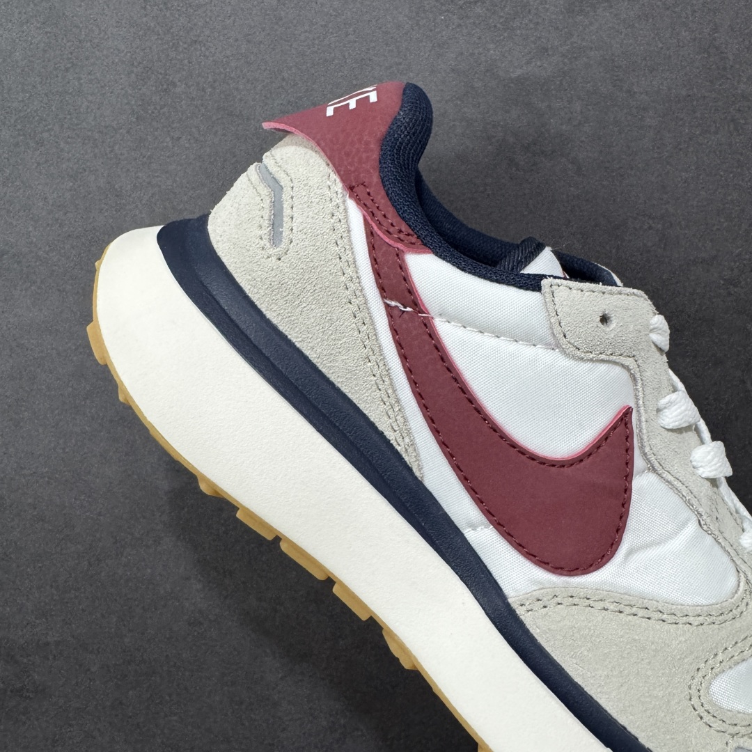 图片[6]-【公司级】Nike Phoenix Waffle 耐克 低帮 灰粉黑 耐磨透气低邦运动休闲鞋男女同款 鞋面采用麂皮和织物材料的独特搭配，经过精细的缝制和打磨，尽显高贵与典雅；鞋身两侧Swoosh Loggo采用黑色点缀及复古的鞋舌设计，为经典Blue Ribbon SportsL造型注入时尚感，鞋后跟的Nike品牌标志组合赋予了鞋子柔软且富有质感的外观，鞋底设计的特点是华夫饼的形状，为鞋子提供了良好的缓震性能和抓地力。 货号：FZ3600-072 尺码：36 36.5 37.5 38 38.5 39 40 40.5 41 42 42.5 43 44 44.5 45 编码：GLB240250-选品中心