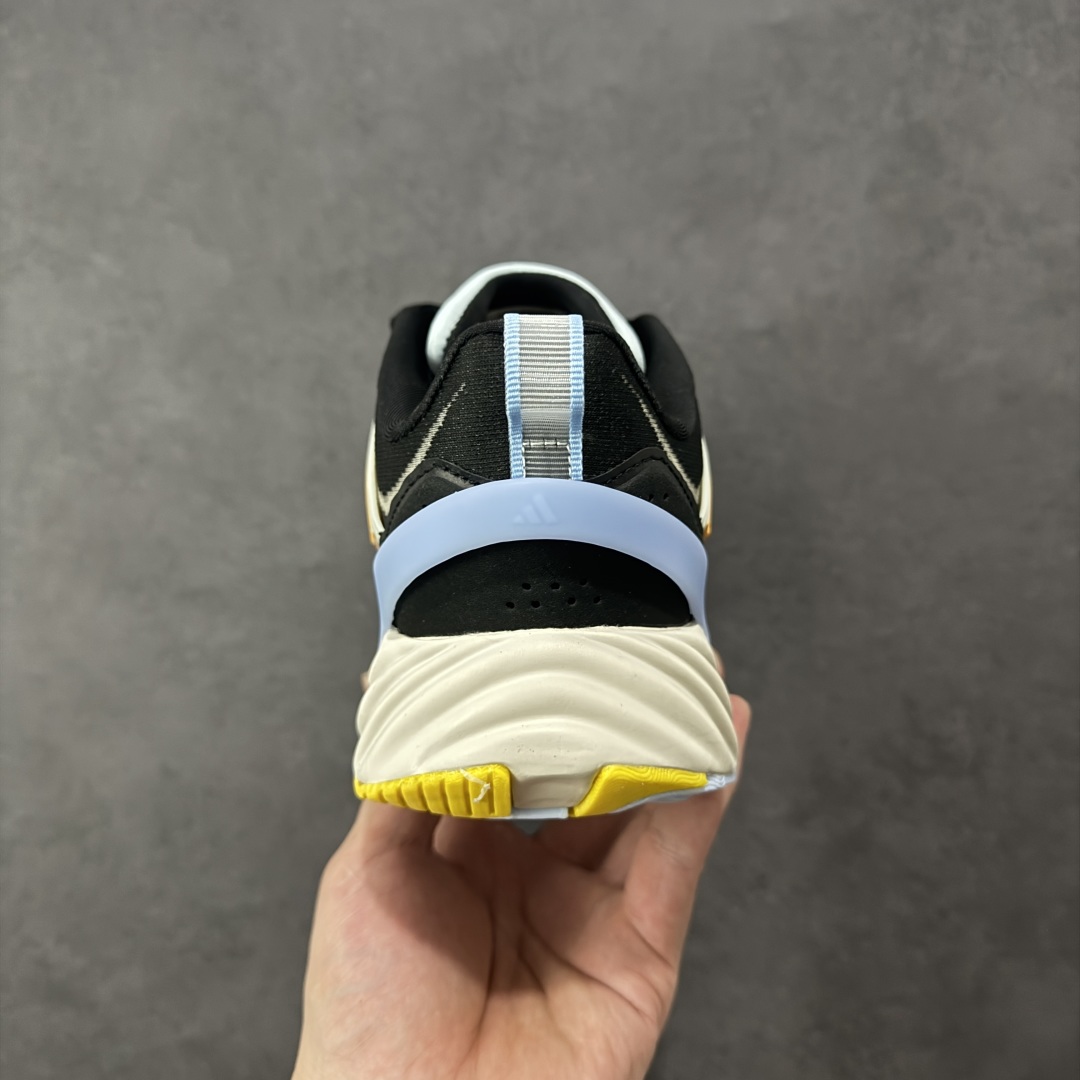 图片[4]-【公司级】Adidas Adipure Glide系列 阿迪达斯 织物 耐磨透气 低帮 公路跑步鞋 凭借全方位透气设计 鞋面采用了网布加TPU支撑骨架设计 兼顾透气性 包裹性鞋底多段镂空设计既方便弯折 又能使鞋底拥有透气性 带来全方位凉爽脚感 货号：JQ9450 尺码：36-45 编码：MGB270280-选品中心