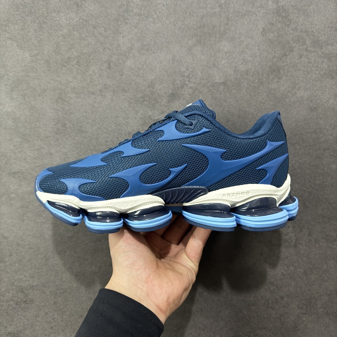 图片[2]-【公司级】New Balance 新百伦 NB20005 网面休闲跑步鞋 复古还要机能，NB官方重磅新品。一款融合复古设计与现代科技的跑鞋，以其经典的造型和舒适脚感，成为2025年复古潮流爱好的推荐单品。 极具视觉冲击力的5根ABZORB单元，以及无缝鞋面的设计，加上3M反光材质的装饰，比之前推出的9060系列更夸张，更具未来感。 货号：U20005UF 尺码：40-45-选品中心