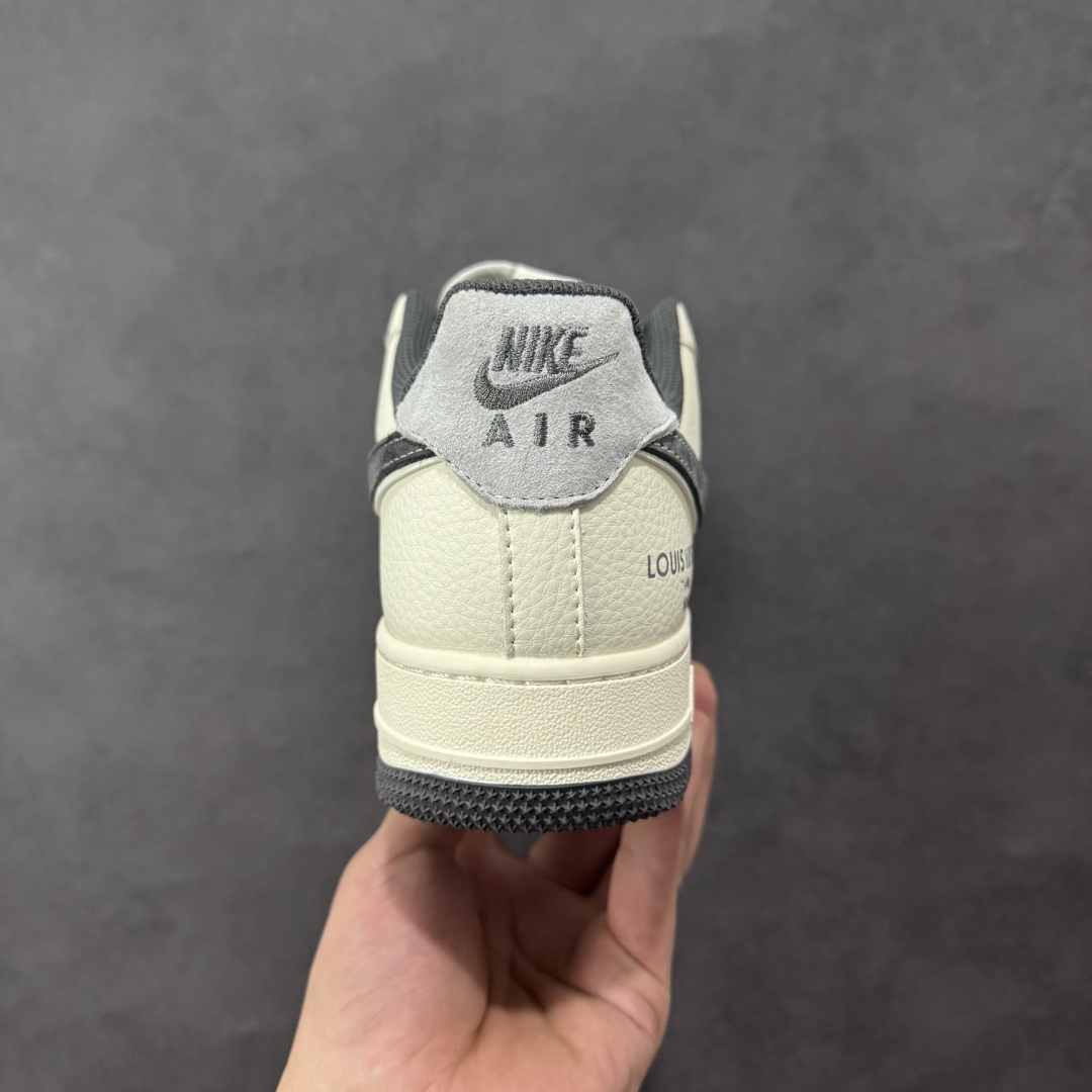 图片[4]-【定制版】Nike Air Force 1\’07 Low LV联名 印花米灰勾 空军一号低帮休闲板鞋  #原楦头原纸板 原装鞋盒 定制五金配件 内置全掌气垫 原厂鞋底 货号：MZ9588-811  尺码：36 36.5 37.5 38 38.5 39 40 40.5 41 42 42.5 43 44 44.5 45-选品中心