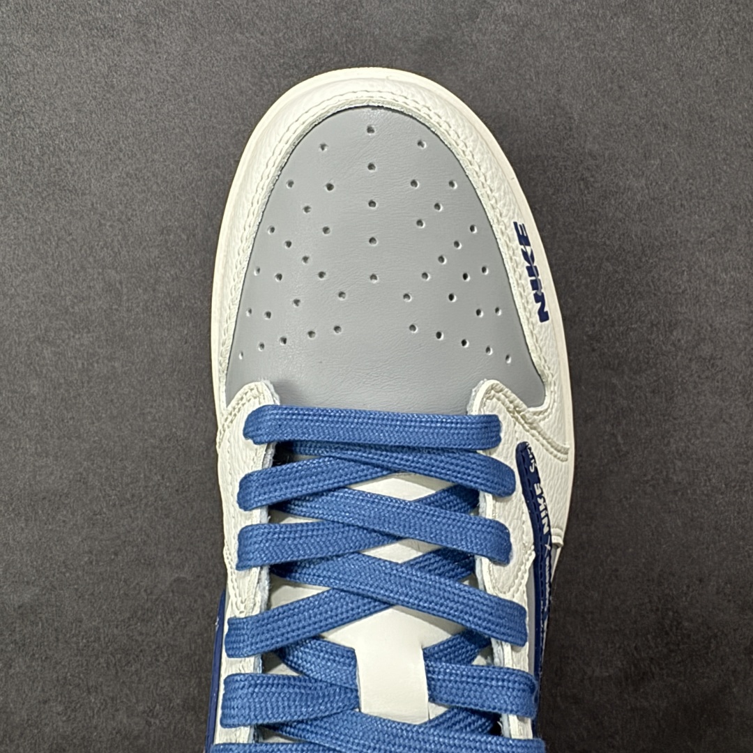 图片[8]-【定制版】Travis Scott x Fragment Design x Air Jordan 1 Low OG SP AJ1 乔1联名 奶白灰蓝 低帮文化休闲板鞋  #多方联名合作融合了Travis Scott 独特的音乐风格，藤原浩个性的设计风格以及Jordan品牌的经典元素 使其成为一双具有独特身份和价值的鞋子 清新而立体的外观加上联名标识更突出了其独特身份 这种配色方案显示出活力和时尚感 在视觉上引人注目 鞋身的质感和细腻的细节处理使其显得高端而格调十足 这款“倒钩”联名是设计与创意完美结合 融合多方的个性风格是一款备受瞩目的潮流鞋款  货号：XD0798-309 尺码：36 36.5 37.5 38 38.5 39 40 40.5 41 42 42.5 43 44 44.5 45-选品中心
