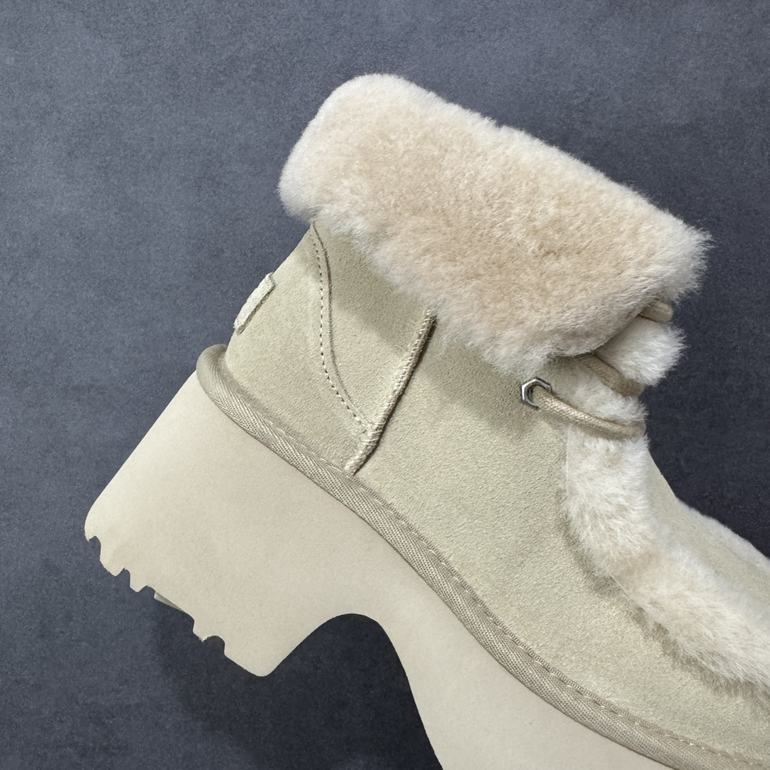 图片[6]-【X1纯原】X1 全网最齐 ugg 130个配色 市面顶级版本 25新款 UGG 埃斯米 6cm增高 牛剖层革 时尚舒适 及踝 雪地靴 广州外贸大厂生产 鞋头到鞋垫真羊皮毛一体 独立外盒包装 芯片 带防水工艺 区别市面任何版本 独立原版开发大底 羊绒鞋垫 冬季保暖外出 家居都是很适合的选择 近年uug推出款式系列 局部偏向年轻消费者喜好 也走到时尚潮流穿搭的前沿 鞋身材质 防泼水涂层翻毛皮鞋面 17毫米UGGPURE™植入式羊毛内底 轻便防滑舒适橡胶外底 带有品牌LOGO商标 带全套包装 货号：W/1171532 尺码： 35 36 37 38 39 40 编码：WXRB370380-选品中心