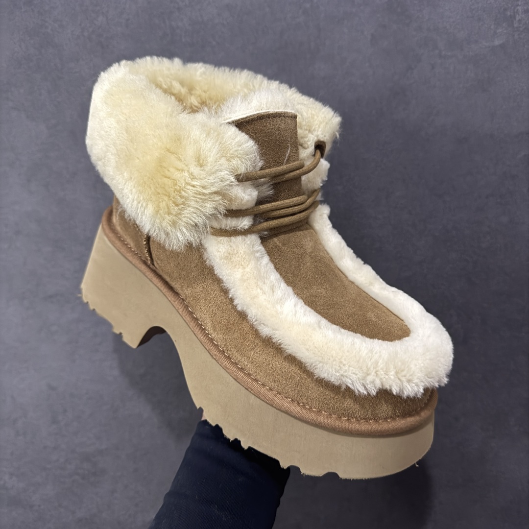 图片[3]-【X1纯原】X1 全网最齐 ugg 130个配色 市面顶级版本 25新款 UGG 埃斯米 6cm增高 牛剖层革 时尚舒适 及踝 雪地靴 广州外贸大厂生产 鞋头到鞋垫真羊皮毛一体 独立外盒包装 芯片 带防水工艺 区别市面任何版本 独立原版开发大底 羊绒鞋垫 冬季保暖外出 家居都是很适合的选择 近年uug推出款式系列 局部偏向年轻消费者喜好 也走到时尚潮流穿搭的前沿 鞋身材质 防泼水涂层翻毛皮鞋面 17毫米UGGPURE™植入式羊毛内底 轻便防滑舒适橡胶外底 带有品牌LOGO商标 带全套包装 货号：W/1171532 尺码： 35 36 37 38 39 40 编码：WXRB370380-选品中心