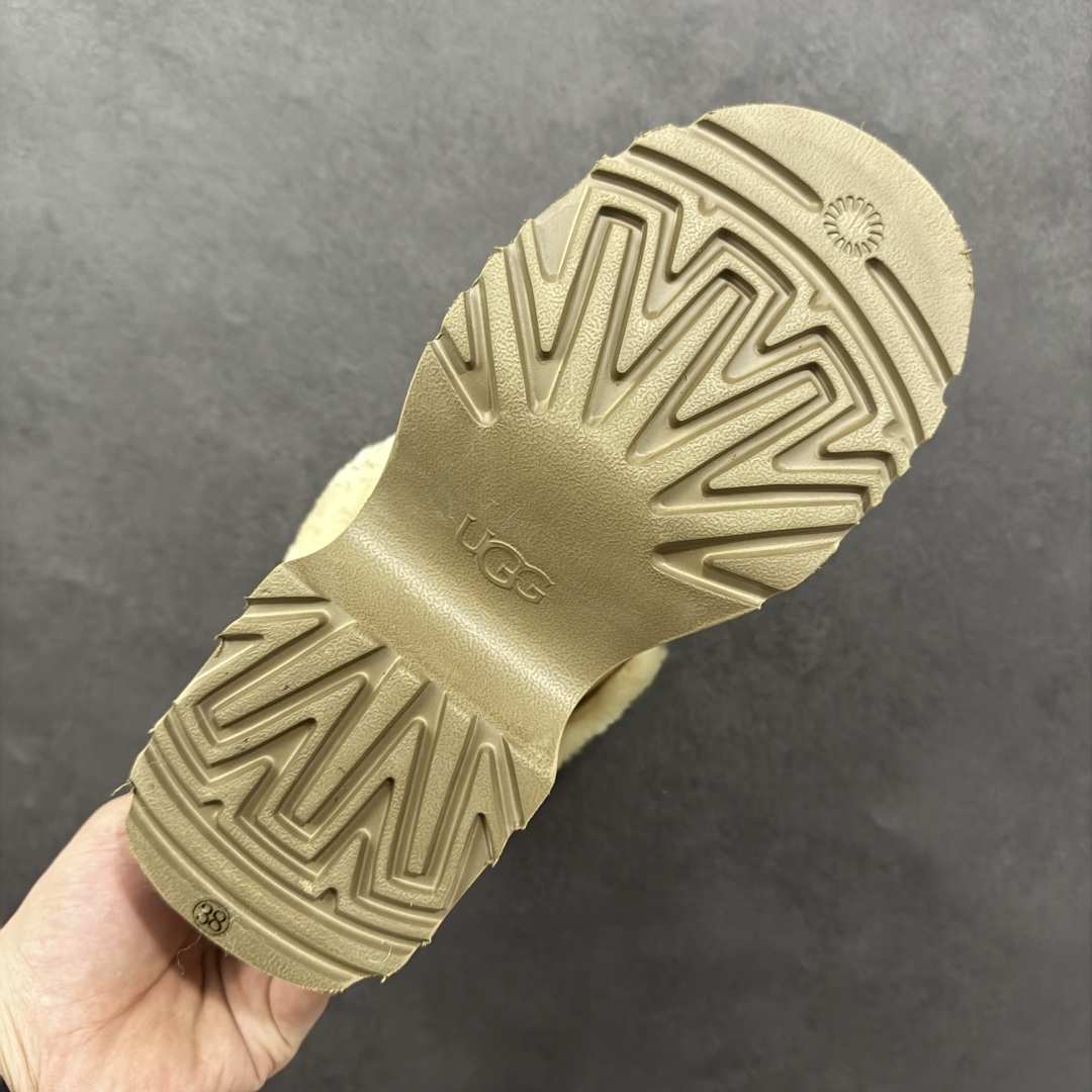 图片[9]-【X1纯原】X1 全网最齐 ugg 130个配色 市面顶级版本 25新款 UGG 埃斯米 6cm增高 牛剖层革 时尚舒适 及踝 雪地靴 广州外贸大厂生产 鞋头到鞋垫真羊皮毛一体 独立外盒包装 芯片 带防水工艺 区别市面任何版本 独立原版开发大底 羊绒鞋垫 冬季保暖外出 家居都是很适合的选择 近年uug推出款式系列 局部偏向年轻消费者喜好 也走到时尚潮流穿搭的前沿 鞋身材质 防泼水涂层翻毛皮鞋面 17毫米UGGPURE™植入式羊毛内底 轻便防滑舒适橡胶外底 带有品牌LOGO商标 带全套包装 货号：W/1171532 尺码： 35 36 37 38 39 40 编码：WXRB370380-选品中心