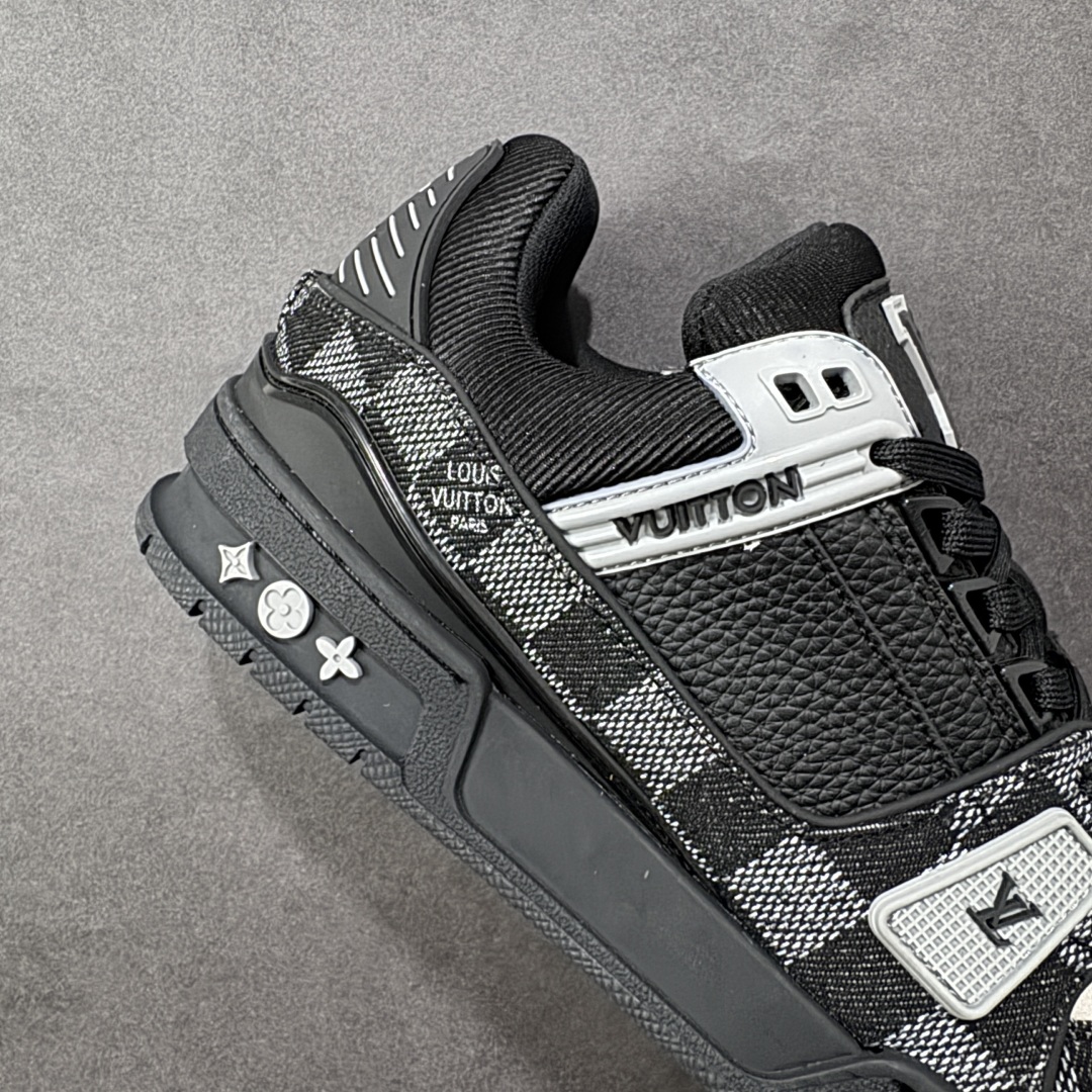 图片[6]-【广东纯原版本】LV Run Away 运动鞋 拼接 Epi 牛皮革和 Monogram 压纹粒面牛皮革，再现传统跑鞋的灵感启发。楔形外底延续标志性设计，品牌字母和标识分饰鞋舌和鞋后。Monogram 压纹粒面牛皮革和 Epi 牛皮革橡胶外底 尺码：36-45 编码：FJB390400-选品中心