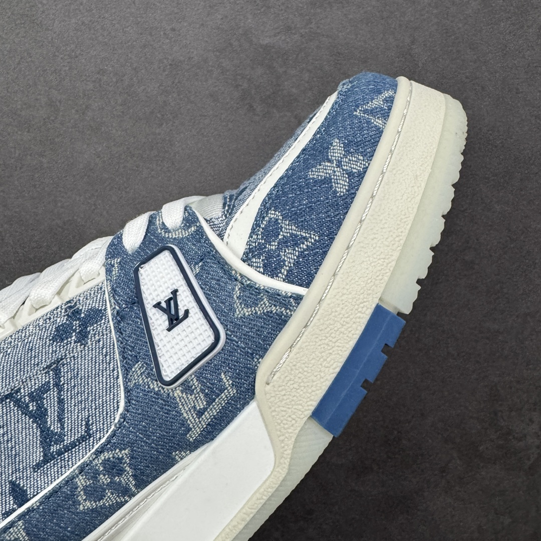 图片[5]-【广东纯原版本】LV Run Away 运动鞋 拼接 Epi 牛皮革和 Monogram 压纹粒面牛皮革，再现传统跑鞋的灵感启发。楔形外底延续标志性设计，品牌字母和标识分饰鞋舌和鞋后。Monogram 压纹粒面牛皮革和 Epi 牛皮革橡胶外底 尺码：36-45 编码：FJB390400-选品中心