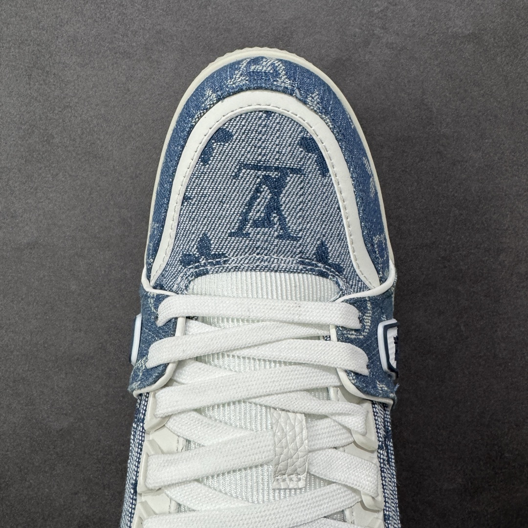 图片[8]-【广东纯原版本】LV Run Away 运动鞋 拼接 Epi 牛皮革和 Monogram 压纹粒面牛皮革，再现传统跑鞋的灵感启发。楔形外底延续标志性设计，品牌字母和标识分饰鞋舌和鞋后。Monogram 压纹粒面牛皮革和 Epi 牛皮革橡胶外底 尺码：36-45 编码：FJB390400-选品中心