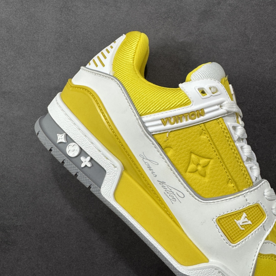 图片[6]-【广东纯原版本】LV Run Away 运动鞋 拼接 Epi 牛皮革和 Monogram 压纹粒面牛皮革，再现传统跑鞋的灵感启发。楔形外底延续标志性设计，品牌字母和标识分饰鞋舌和鞋后。Monogram 压纹粒面牛皮革和 Epi 牛皮革橡胶外底 尺码：36-45 编码：FJB390400-选品中心