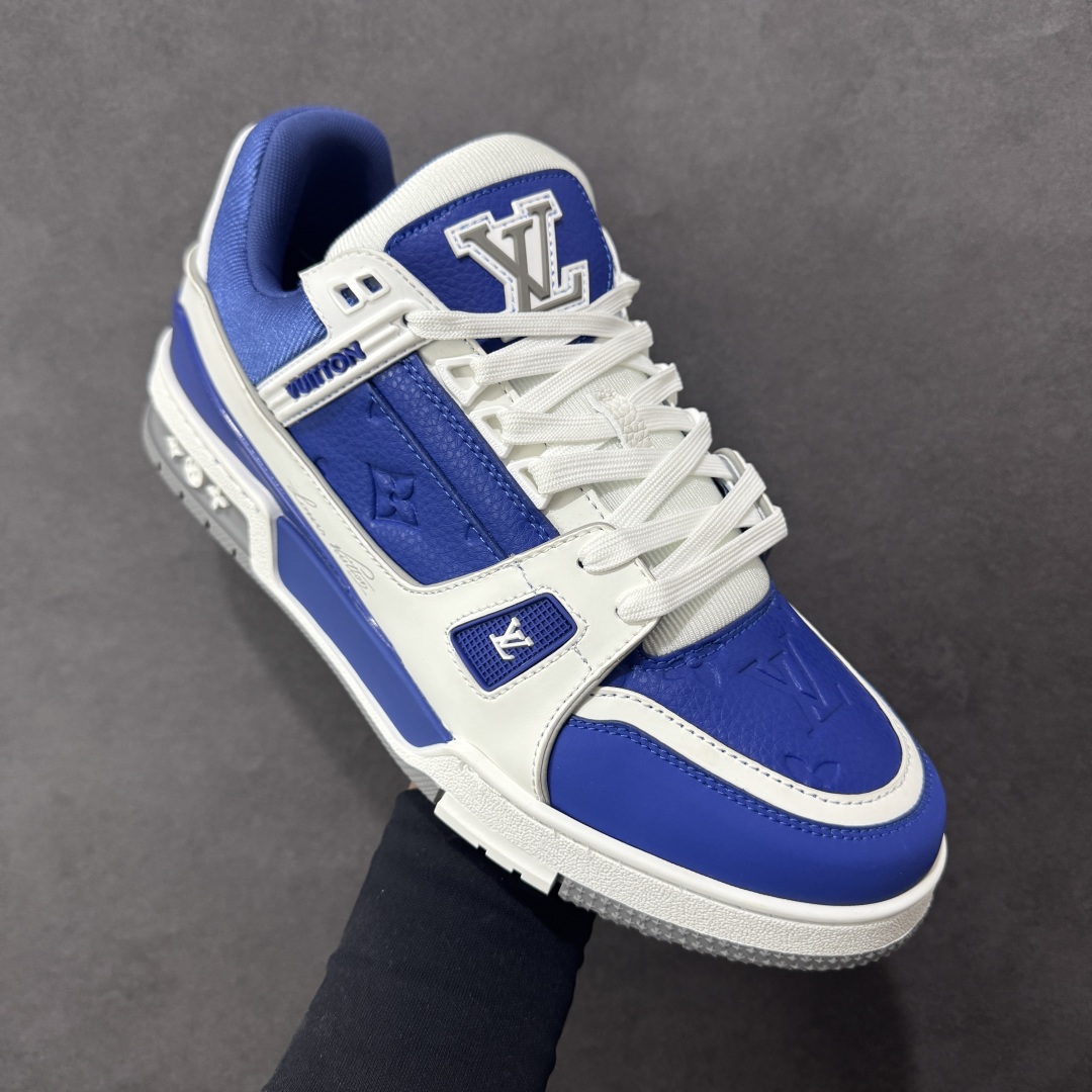 图片[3]-【广东纯原版本】LV Run Away 运动鞋 拼接 Epi 牛皮革和 Monogram 压纹粒面牛皮革，再现传统跑鞋的灵感启发。楔形外底延续标志性设计，品牌字母和标识分饰鞋舌和鞋后。Monogram 压纹粒面牛皮革和 Epi 牛皮革橡胶外底 尺码：36-45 编码：FJB390400-选品中心