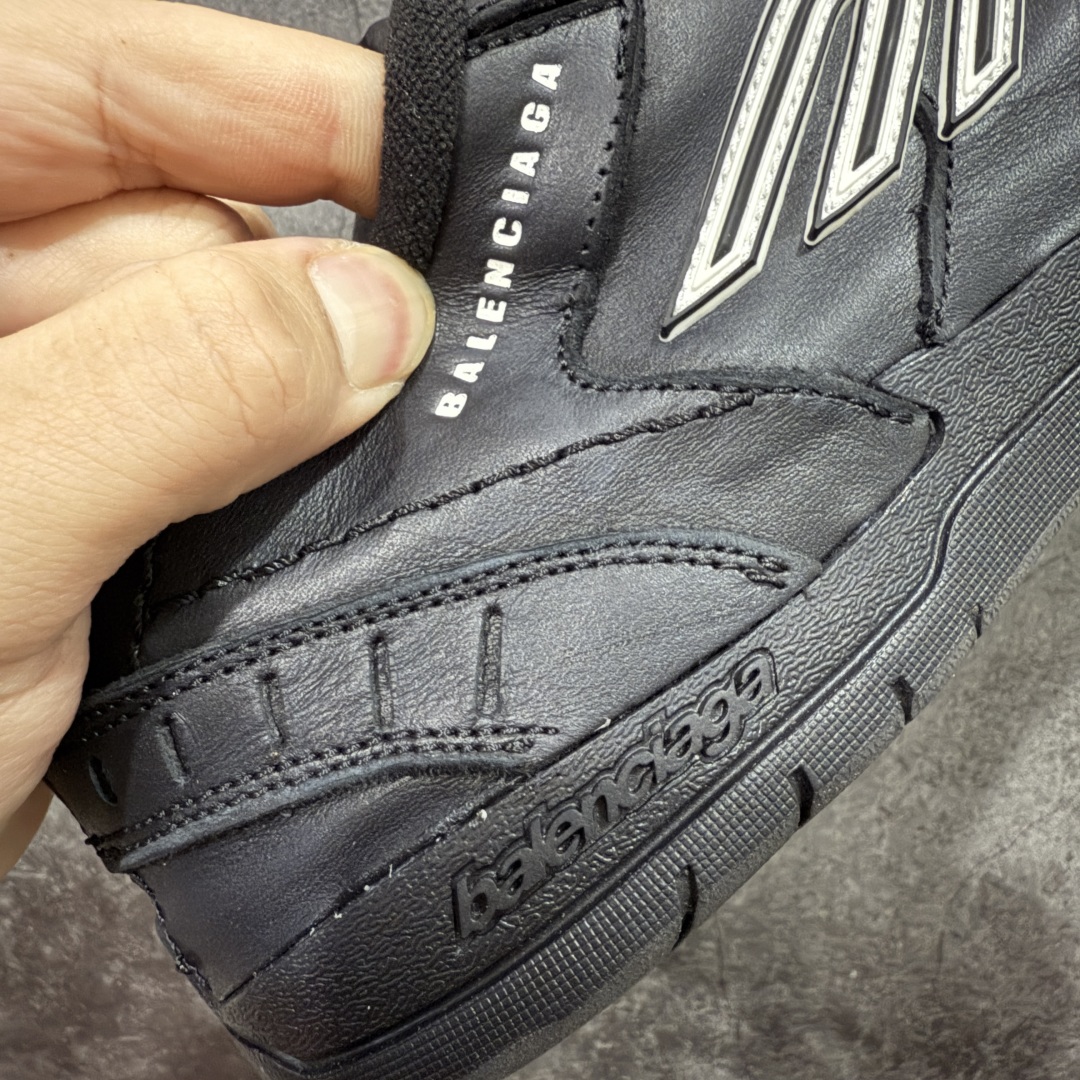 图片[3]-【纯原PK版】Balenciag 巴黎世家18代 最新Hamptons系列 情侣款 破损 做旧 休闲 运动鞋 顶级大厂出品 天花板品质 品质细节比工厂版本都要好很多 自行对比 原版购入开发做货 ▪️面料： 原版定制进口头层牛皮 ▪️内里：进口透气毛巾绒里 ▪️鞋底：原版开模防滑橡胶材质 ▪️底厚：3CM ▪️尺码： 35-46-选品中心