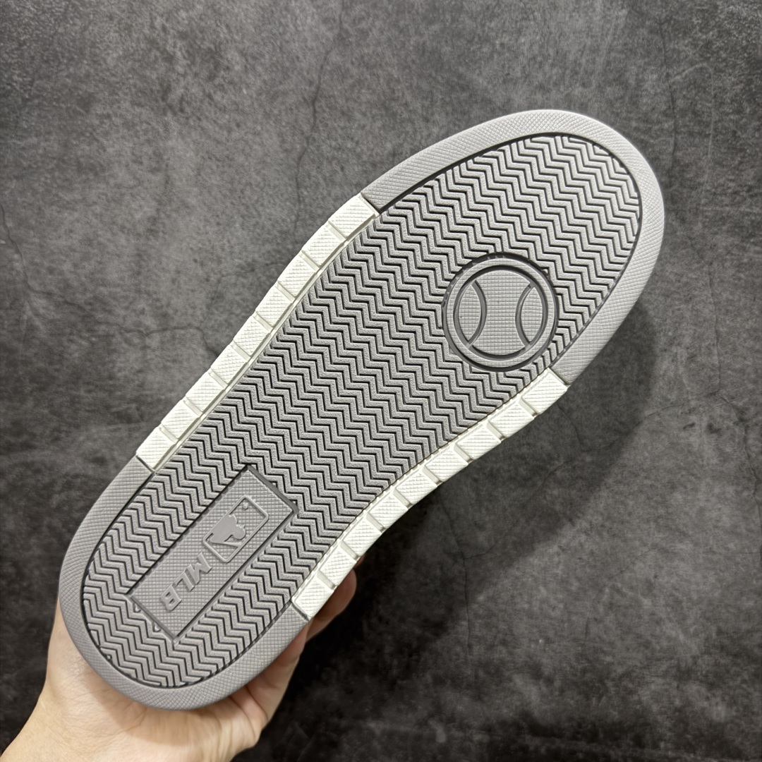 图片[9]-【纯原M版】MLB Chunky Liner Basic NY复古印花学长鞋系列低帮轻量增高厚底百搭休闲运动慢跑鞋板鞋 Korea韩国联名NY美国榄球纽约洋基队限定 韩国代购专供 顶级品质 MLB专用菱形双针中底布 重点细节中底布带注胶孔 原盒原标 全套原楦原纸板原厂数据开发 中韩文保养标贴 绿色防霉片 平台代购专供 独家一比一RB+MD组合大底 高频后跟小人Logo精准对位立体饱满 正确网布加超迁鞋面 转印中底走线紧密 转印Logo工艺表层防刮不掉色 尺码：35 36 36.5 37.5 38 38.5 39 40 40.5 41 42 42.5 43 44 44.5 45-选品中心