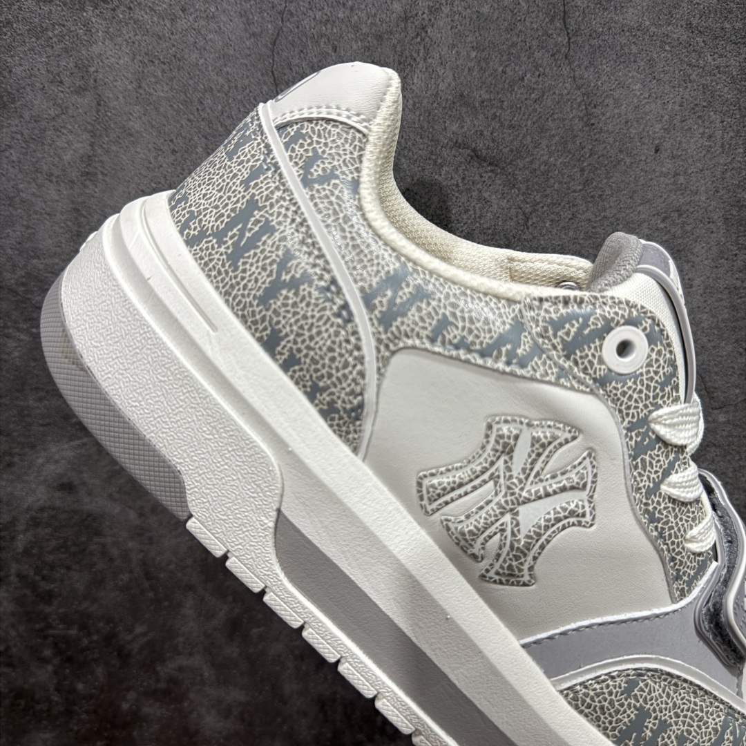 图片[7]-【纯原M版】MLB Chunky Liner Basic NY复古印花学长鞋系列低帮轻量增高厚底百搭休闲运动慢跑鞋板鞋 Korea韩国联名NY美国榄球纽约洋基队限定 韩国代购专供 顶级品质 MLB专用菱形双针中底布 重点细节中底布带注胶孔 原盒原标 全套原楦原纸板原厂数据开发 中韩文保养标贴 绿色防霉片 平台代购专供 独家一比一RB+MD组合大底 高频后跟小人Logo精准对位立体饱满 正确网布加超迁鞋面 转印中底走线紧密 转印Logo工艺表层防刮不掉色 尺码：35 36 36.5 37.5 38 38.5 39 40 40.5 41 42 42.5 43 44 44.5 45-选品中心