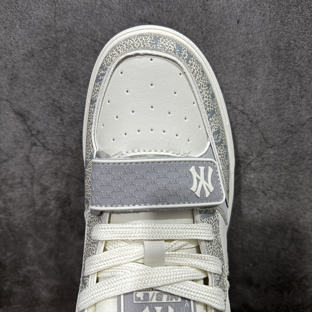 图片[5]-【纯原M版】MLB Chunky Liner Basic NY复古印花学长鞋系列低帮轻量增高厚底百搭休闲运动慢跑鞋板鞋 Korea韩国联名NY美国榄球纽约洋基队限定 韩国代购专供 顶级品质 MLB专用菱形双针中底布 重点细节中底布带注胶孔 原盒原标 全套原楦原纸板原厂数据开发 中韩文保养标贴 绿色防霉片 平台代购专供 独家一比一RB+MD组合大底 高频后跟小人Logo精准对位立体饱满 正确网布加超迁鞋面 转印中底走线紧密 转印Logo工艺表层防刮不掉色 尺码：35 36 36.5 37.5 38 38.5 39 40 40.5 41 42 42.5 43 44 44.5 45-选品中心
