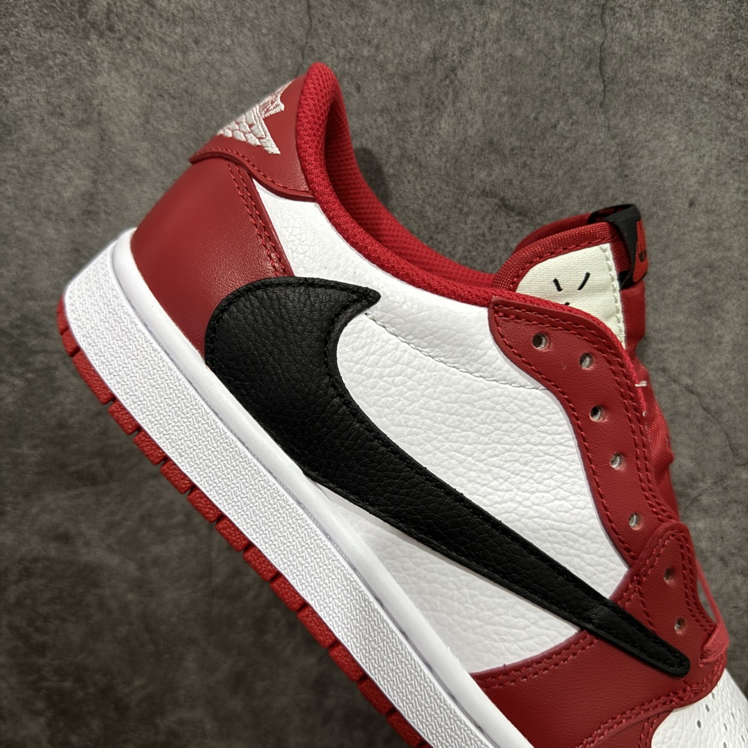 图片[7]-【GX版本】Travis Scott x Air Jordan AJ1 Low OG SP TS联名倒钩低帮 DM7866-101 知名大厂出品 纯原第一梯队版本 产品品控稳定性领先行业 各方面均可对飙市面通货版 SZ原厂全套原楦原纸板冲刀磨具开发 原厂皮料加持 原厂港宝加持定型后跟R度完美 同源原厂电绣 鬼脸飞翼针数密度立体效果一致 百分百一致原鞋 原厂拉帮工艺 针距密度一致 后跟弧度收口自然不对折 极致一眼正品既视感 进口玻璃冲刀皮料裁剪零毛边 全鞋电脑针车工艺 品控清洁度最高QC检验标准 免检产品 原厂订购鞋盒、鞋标、防尘纸、鞋撑、鞋带 追求极致的原厂味道！ 尺码：36-48.5-选品中心