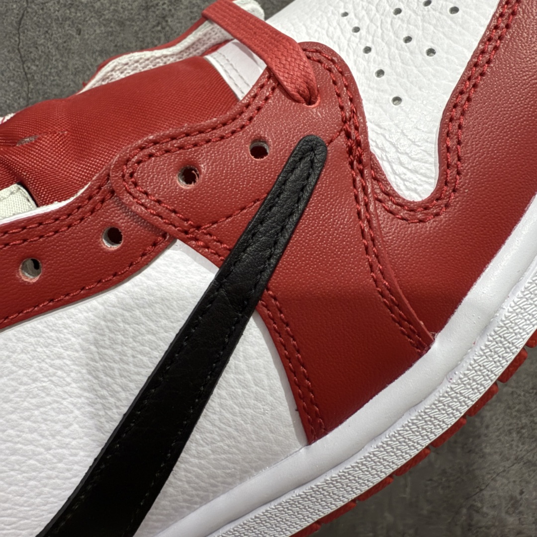 图片[4]-【GX版本】Travis Scott x Air Jordan AJ1 Low OG SP TS联名倒钩低帮 DM7866-101 知名大厂出品 纯原第一梯队版本 产品品控稳定性领先行业 各方面均可对飙市面通货版 SZ原厂全套原楦原纸板冲刀磨具开发 原厂皮料加持 原厂港宝加持定型后跟R度完美 同源原厂电绣 鬼脸飞翼针数密度立体效果一致 百分百一致原鞋 原厂拉帮工艺 针距密度一致 后跟弧度收口自然不对折 极致一眼正品既视感 进口玻璃冲刀皮料裁剪零毛边 全鞋电脑针车工艺 品控清洁度最高QC检验标准 免检产品 原厂订购鞋盒、鞋标、防尘纸、鞋撑、鞋带 追求极致的原厂味道！ 尺码：36-48.5-选品中心