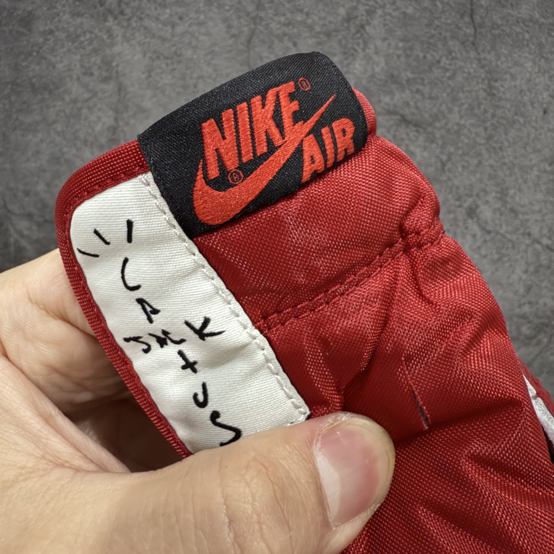 图片[6]-【GX版本】Travis Scott x Air Jordan AJ1 Low OG SP TS联名倒钩低帮 DM7866-101 知名大厂出品 纯原第一梯队版本 产品品控稳定性领先行业 各方面均可对飙市面通货版 SZ原厂全套原楦原纸板冲刀磨具开发 原厂皮料加持 原厂港宝加持定型后跟R度完美 同源原厂电绣 鬼脸飞翼针数密度立体效果一致 百分百一致原鞋 原厂拉帮工艺 针距密度一致 后跟弧度收口自然不对折 极致一眼正品既视感 进口玻璃冲刀皮料裁剪零毛边 全鞋电脑针车工艺 品控清洁度最高QC检验标准 免检产品 原厂订购鞋盒、鞋标、防尘纸、鞋撑、鞋带 追求极致的原厂味道！ 尺码：36-48.5-选品中心