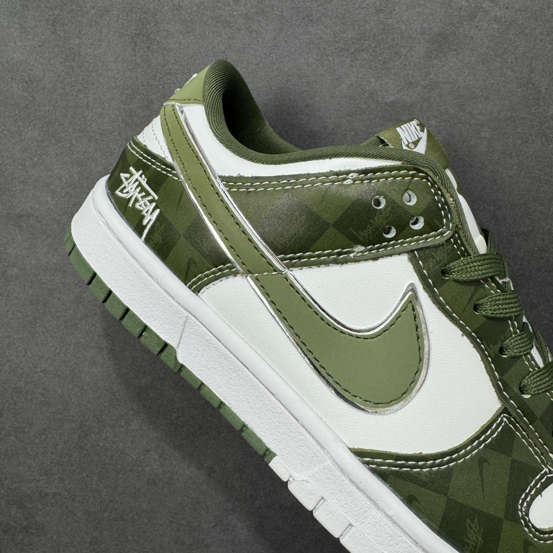 图片[6]-【定制版】Nike SB Dunk Low“斯图西联名——双拼迷彩” 周年高端定制 低帮休闲板鞋 定制鞋盒 大厂纯原品质出货 超高清洁度 皮料切割干净无任何毛边 细节完美 货号：DG1988-010 尺码：36 36.5 37.5 38 38.5 39 40 40.5 41 42 42.5 43 44 44.5 45 编码：HXSB330340-选品中心