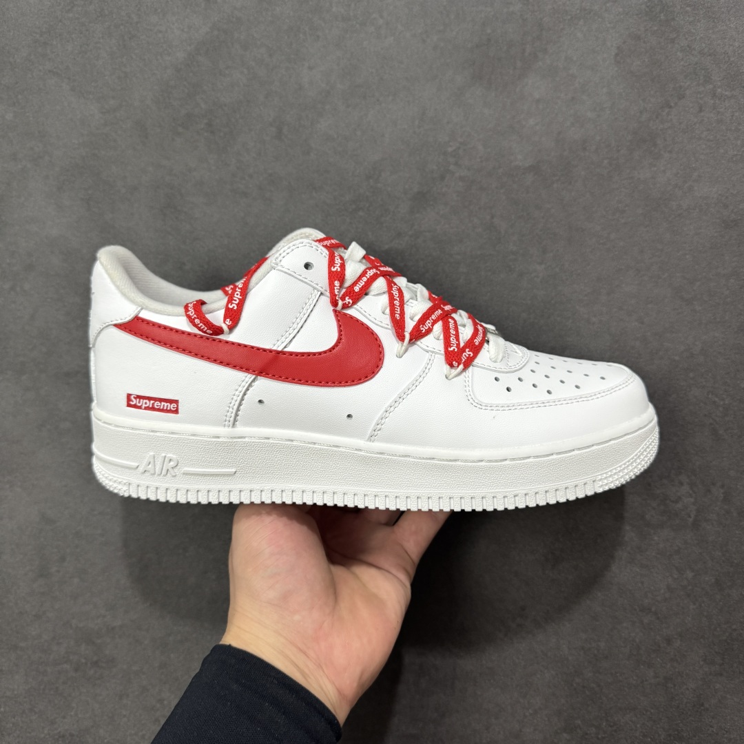 【定制版】Nike Air Force 1 Low 07 x Superme 白红绑带 原楦头原纸板 打造纯正低帮空军版型 货号:UP9225-101 尺码:36 36.5 37 .5 38 38.5 39 40 40.5 41 42 42.5 43 44 44.5 45-选品中心
