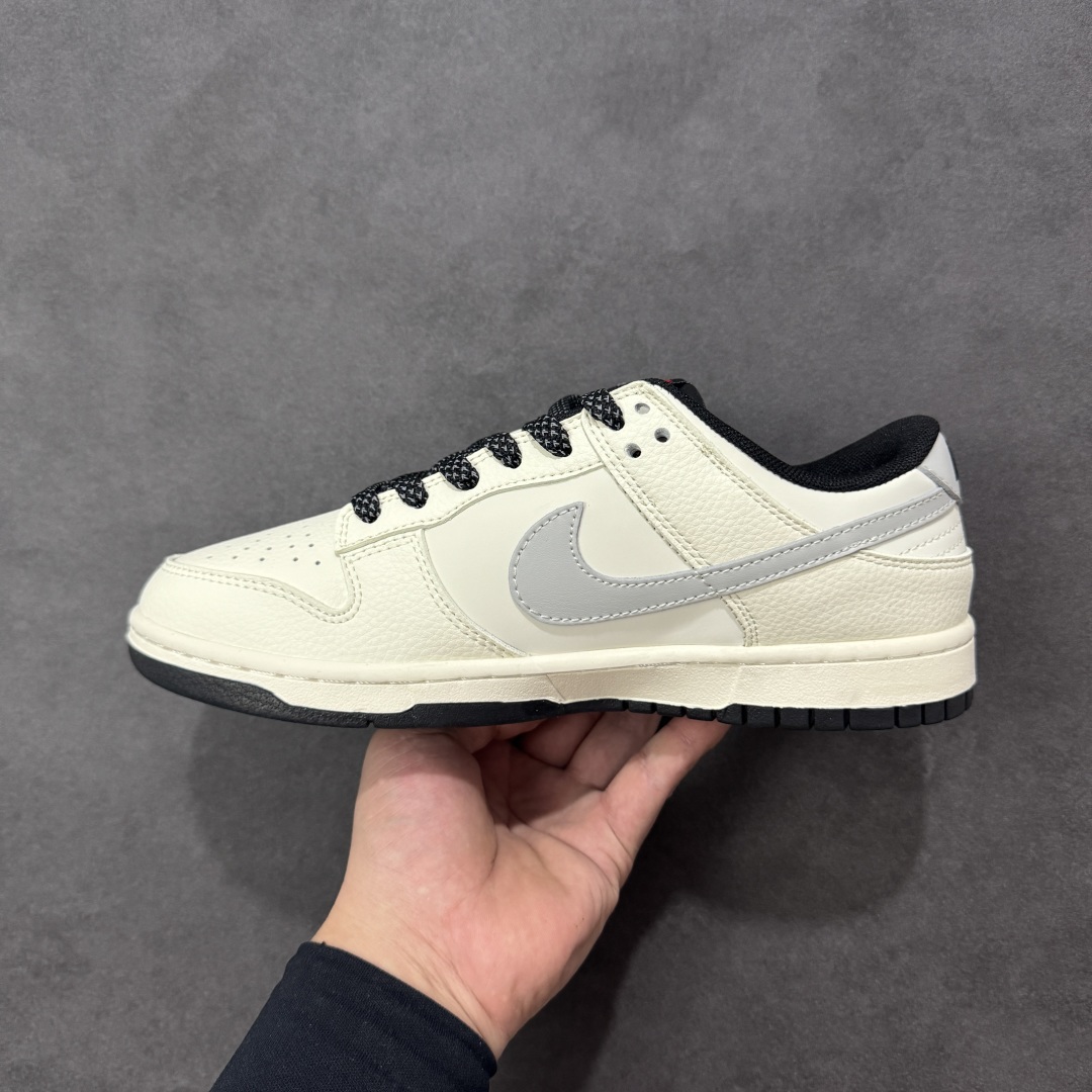 图片[2]-【定制版】Nike SB Dunk Low Supreme联名 米黑灰 周年高端定制 低帮休闲板鞋 #定制鞋盒 大厂纯原品质出货 超高清洁度 皮料切割干净无任何毛边 细节完美 货号：JP1628-030 尺码：36 36.5 37.5 38 38.5 39 40 40.5 41 42 42.5 43 44 44.5 45-选品中心