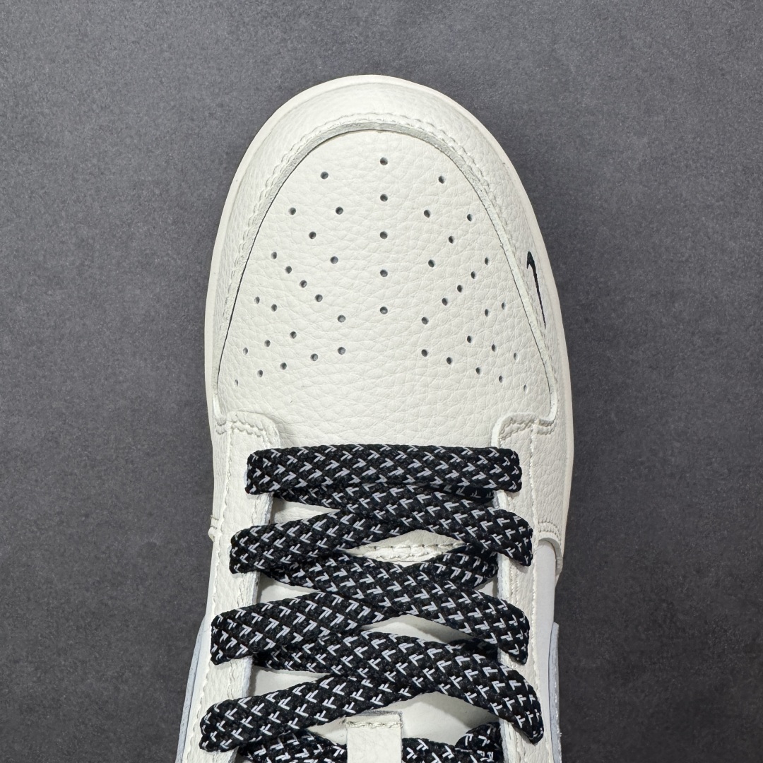 图片[8]-【定制版】Nike SB Dunk Low Supreme联名 米黑灰 周年高端定制 低帮休闲板鞋 #定制鞋盒 大厂纯原品质出货 超高清洁度 皮料切割干净无任何毛边 细节完美 货号：JP1628-030 尺码：36 36.5 37.5 38 38.5 39 40 40.5 41 42 42.5 43 44 44.5 45-选品中心