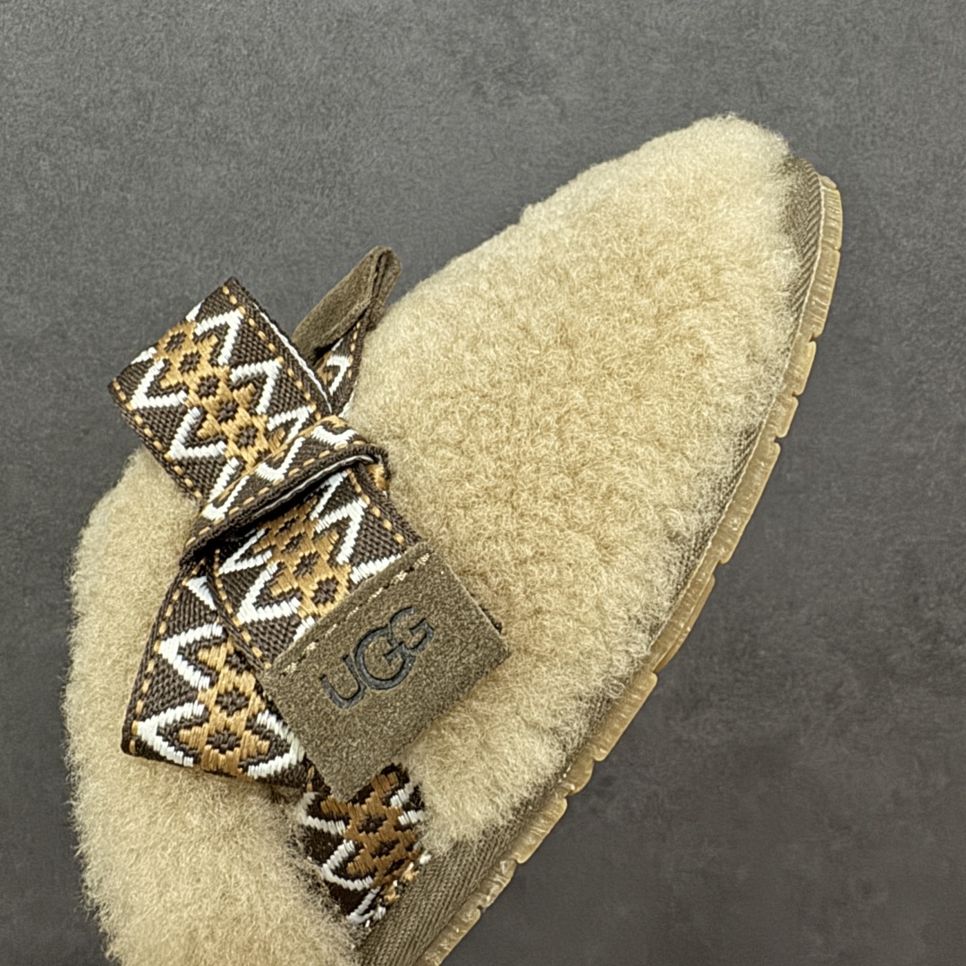 图片[5]-【纯原H版】UGG 8266 麦克斯蝴蝶结秋冬羊皮毛一体拖鞋 市场天花板品质 欢迎对比🆚 十年ZP代工厂老师傅工艺纯手工打造原汁原味UGG 市场最强版 没有之一 鞋面设计：选用隆丰A级进口羊皮毛，质地细腻，手感丰满;尺寸间隙均匀，柔软，深度保暖;吸湿、透气、排汗鞋子 内里：优质澳洲羔羊皮分子结构可将水蒸气吸进多孔构体中，吸湿性好，透气性极佳，保持脚底干爽 鞋底设计：塑模EVA极富弹性，加持胎面设计，升级版独家私模，柔软回弹性好，耐折耐磨，防滑防踢 尺码： 35 36 37 38 39 40 8266-棕色\\t8266-白色-选品中心