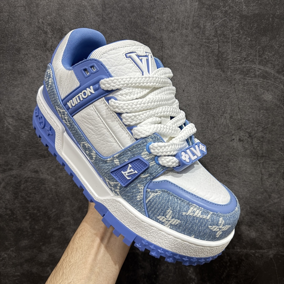 图片[3]-【PK纯原版】Louis Vuitton 路易威登 LV Trainer Maxi 小胖丁系列面包鞋 白蓝牛仔胖丁 海淘代购同渠道品质 高端零售 外贸充正专供 原版购入开发 ZP级全套包装 完美楦型 正确卡色 大底TPU 质感媲美原版 细节与原版一致 请注意区分市面通货材 尺码：39 40 41 42 43 44 45 46-选品中心