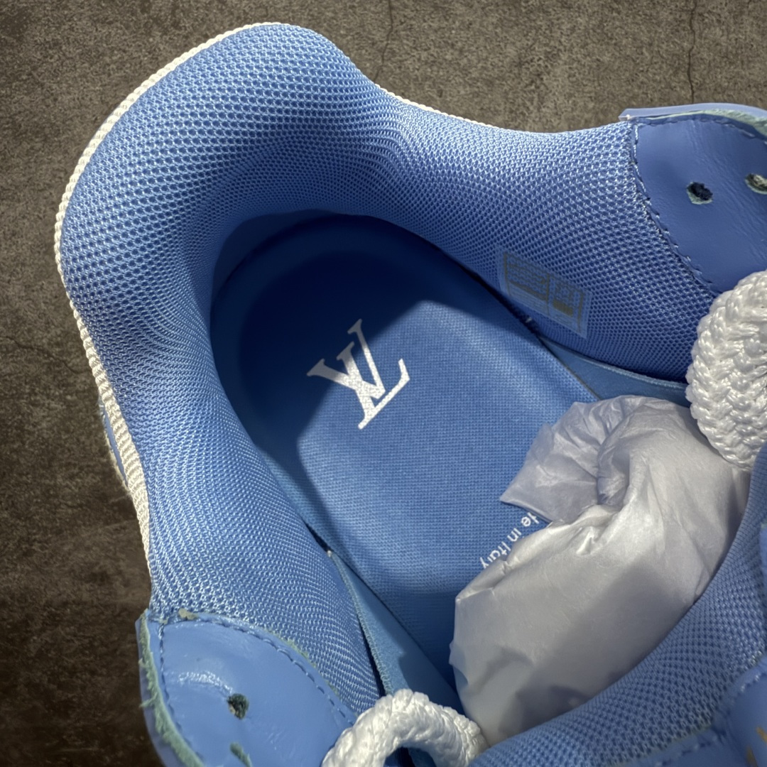 图片[8]-【PK纯原版】Louis Vuitton 路易威登 LV Trainer Maxi 小胖丁系列面包鞋 白蓝牛仔胖丁 海淘代购同渠道品质 高端零售 外贸充正专供 原版购入开发 ZP级全套包装 完美楦型 正确卡色 大底TPU 质感媲美原版 细节与原版一致 请注意区分市面通货材 尺码：39 40 41 42 43 44 45 46-选品中心