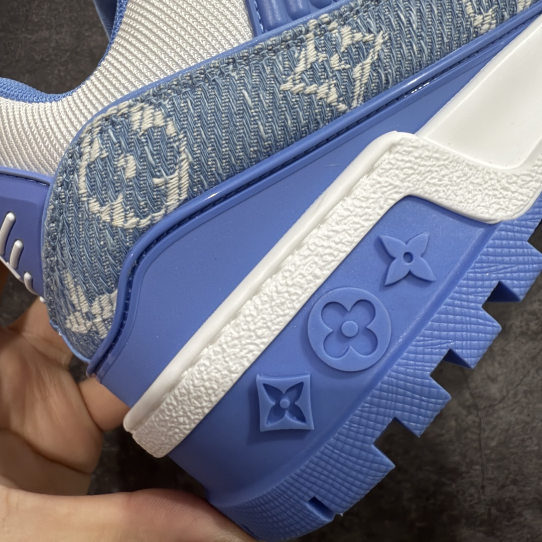 图片[3]-【PK纯原版】Louis Vuitton 路易威登 LV Trainer Maxi 小胖丁系列面包鞋 白蓝牛仔胖丁 海淘代购同渠道品质 高端零售 外贸充正专供 原版购入开发 ZP级全套包装 完美楦型 正确卡色 大底TPU 质感媲美原版 细节与原版一致 请注意区分市面通货材 尺码：39 40 41 42 43 44 45 46-选品中心