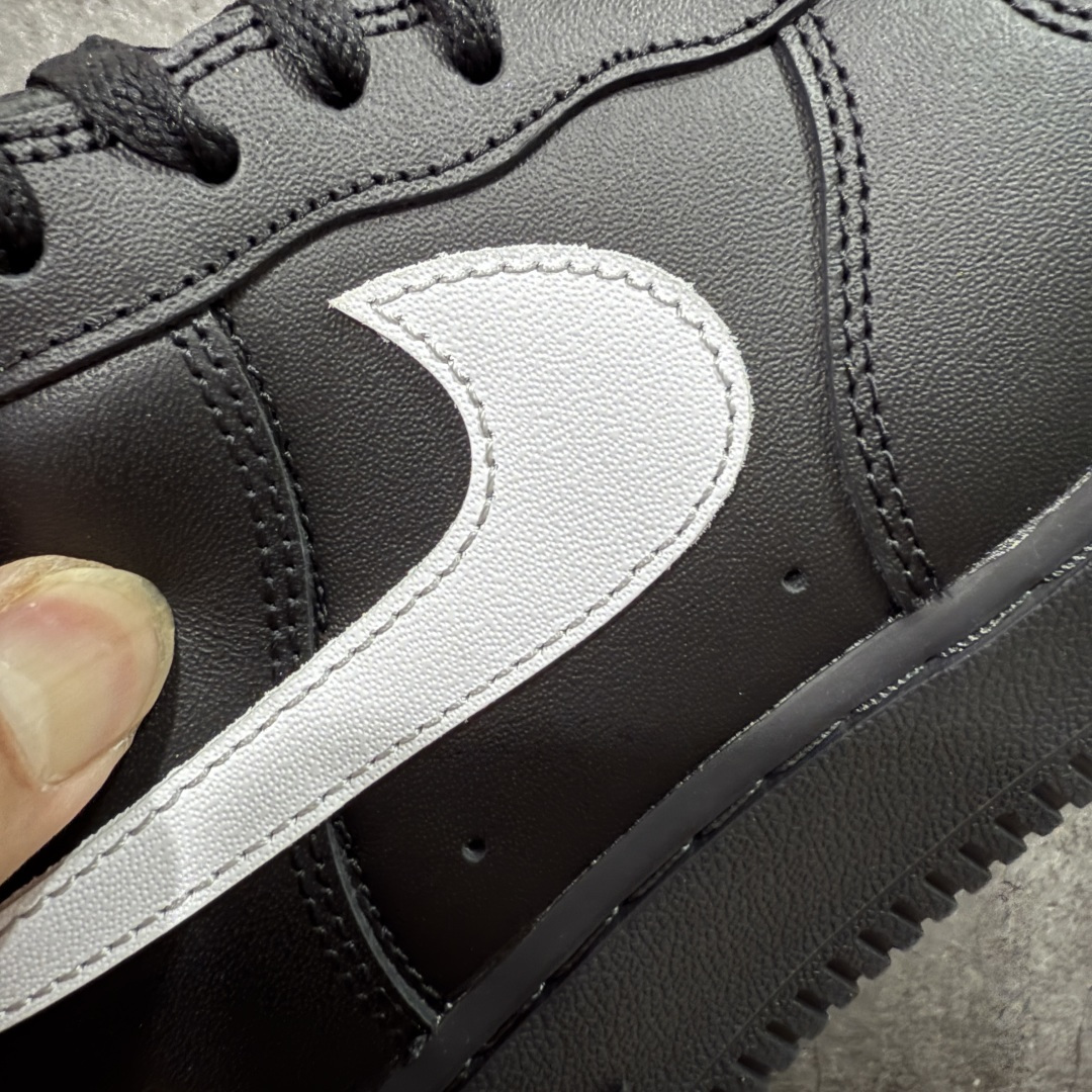 图片[4]-【GX2.0纯原】Supreme x NK Air Force 1 Low \’07 空军一号低帮经典板鞋联名 黑白 CU9225-002 顶级空军 皮料质感可媲美原版 细节吊打市场其他代号版本 全鞋电脑针车 工整有序 原厂港宝加持完美还原灵魂版型 原盒原配从里到外百分百还原 原厂全头层原厂皮料 原标原盒 内置Sole气垫 中底白色背胶 中底划线 已经无限的接近公司 原厂楦头 原厂刺绣 后跟弧度修正 正确中底四线防伪 尺码：36 36.5 37.5 38 38.5 39 40 40.5 41 42 42.5 43 44 44.5 45 46-选品中心