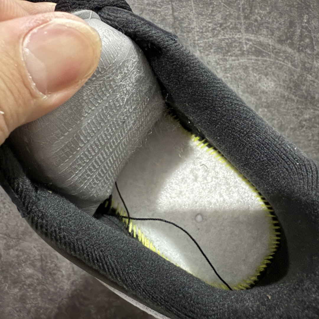 图片[8]-【GX2.0纯原】Supreme x NK Air Force 1 Low \’07 空军一号低帮经典板鞋联名 黑白 CU9225-002 顶级空军 皮料质感可媲美原版 细节吊打市场其他代号版本 全鞋电脑针车 工整有序 原厂港宝加持完美还原灵魂版型 原盒原配从里到外百分百还原 原厂全头层原厂皮料 原标原盒 内置Sole气垫 中底白色背胶 中底划线 已经无限的接近公司 原厂楦头 原厂刺绣 后跟弧度修正 正确中底四线防伪 尺码：36 36.5 37.5 38 38.5 39 40 40.5 41 42 42.5 43 44 44.5 45 46-选品中心