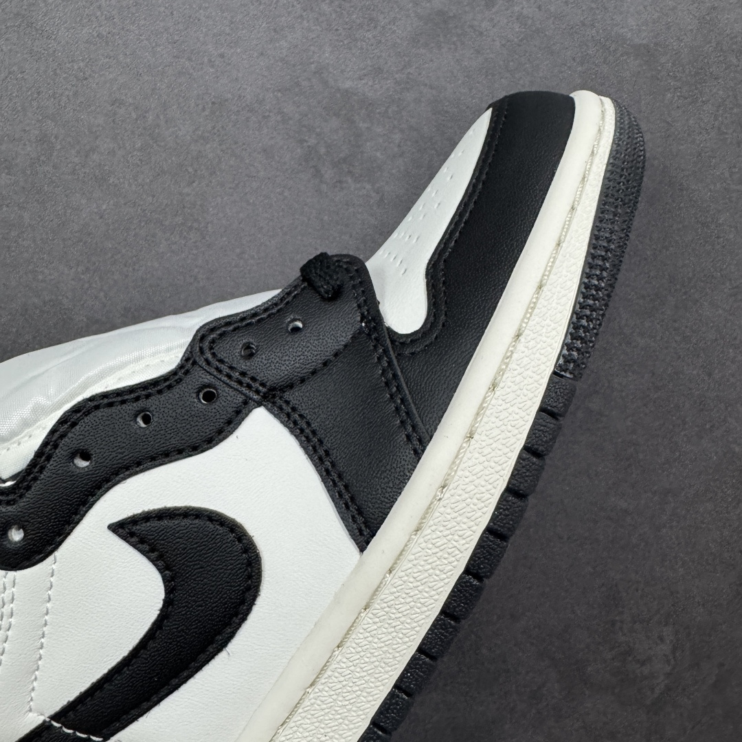 图片[5]-【H11版本】耐克Nike Air Jordan 1 Retro High OG AJ1代经典复古经典高帮摩卡百搭文化篮球鞋 555088-105 公司级真标半码制#原档案原数据开发版型#采用荔枝纹头层皮革鞋面材质#原厂立体填充鞋舌海绵#中底注胶孔及缜密中底拉帮工艺#原数据开发模具大底 尺码： 35.5 36 36.5 37.5 38 38.5 39 40 40.5 41 42 42.5 43 44 44.5 45 46 47.5 编码：H1B290300-选品中心