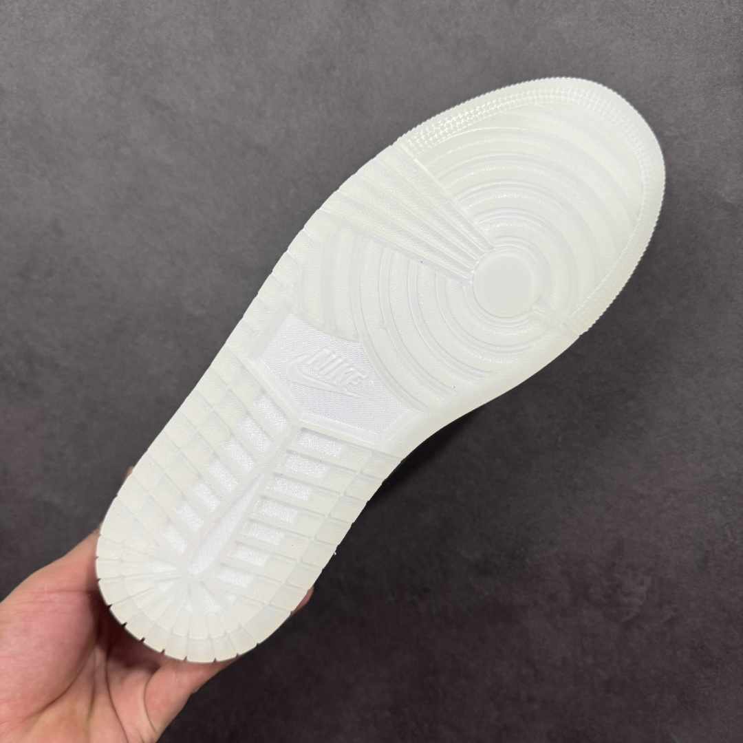 图片[9]-【K版纯原】Air Jordan AJ1 Low 低帮 灰绿 IM5129-010 全新流水线出品 市场第二梯队最强版 全部原鞋开发 原楦原纸板开发 全鞋电脑针车 原厂内置全掌气垫 原盒内在原标 唯一Zp原版鞋带绑法 免检产品 全新2022版型 全头层皮料 完美零毛边处理 原厂配置全掌气垫 价格定位良心 新配色陆续出货 尺码：36-46-选品中心