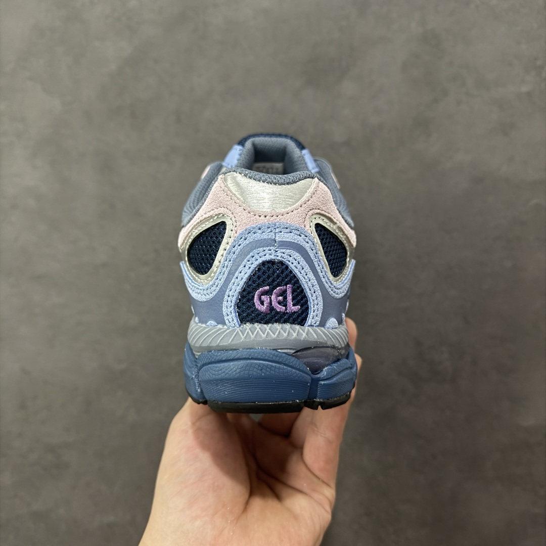 图片[4]-【公司级】Asics Gel-NYC复古单品 亚瑟士ASICSTIGER秋季新款休闲鞋 厚底街头运动休闲鞋 ASICS亚瑟士推出全新GEL-NYC，彰显纽约都市活力 这次的新系列融入了多个版本GEL的经典设计风格，广受好评。其设计灵感来源于GEL-NIMBUS 3,GEL-MC PLUS V 和 GEL-CUMULUS 16 这些往日经典鞋款。GEL-NYC使用GEL-CUMULUS 16鞋款的鞋楦设计,展现了独特的现代化美学。鞋底采用了轻质发泡材料,并在后跟和前掌处采用了ASICS亚瑟士核心科技——GEL缓震胶,赋予鞋款强大的缓冲性能,提供了更柔软舒适的穿着体验。而在原有设计的启发之上,此次鞋款采用更贴合当今潮流趋势的材料和创新技术,展现出纽约充满活力的都市精神。 尺码：36-45-选品中心