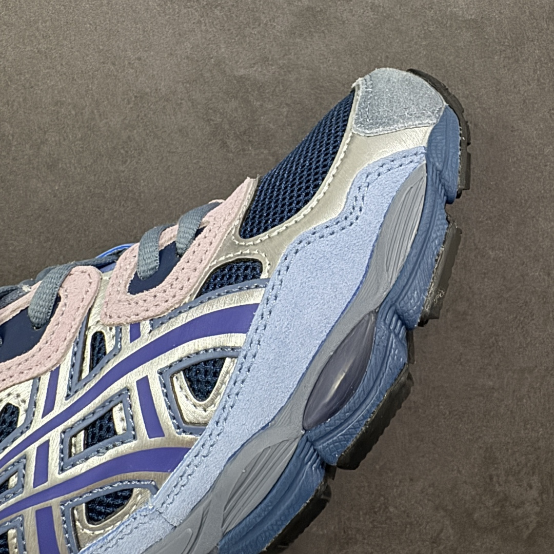 图片[5]-【公司级】Asics Gel-NYC复古单品 亚瑟士ASICSTIGER秋季新款休闲鞋 厚底街头运动休闲鞋 ASICS亚瑟士推出全新GEL-NYC，彰显纽约都市活力 这次的新系列融入了多个版本GEL的经典设计风格，广受好评。其设计灵感来源于GEL-NIMBUS 3,GEL-MC PLUS V 和 GEL-CUMULUS 16 这些往日经典鞋款。GEL-NYC使用GEL-CUMULUS 16鞋款的鞋楦设计,展现了独特的现代化美学。鞋底采用了轻质发泡材料,并在后跟和前掌处采用了ASICS亚瑟士核心科技——GEL缓震胶,赋予鞋款强大的缓冲性能,提供了更柔软舒适的穿着体验。而在原有设计的启发之上,此次鞋款采用更贴合当今潮流趋势的材料和创新技术,展现出纽约充满活力的都市精神。 尺码：36-45-选品中心