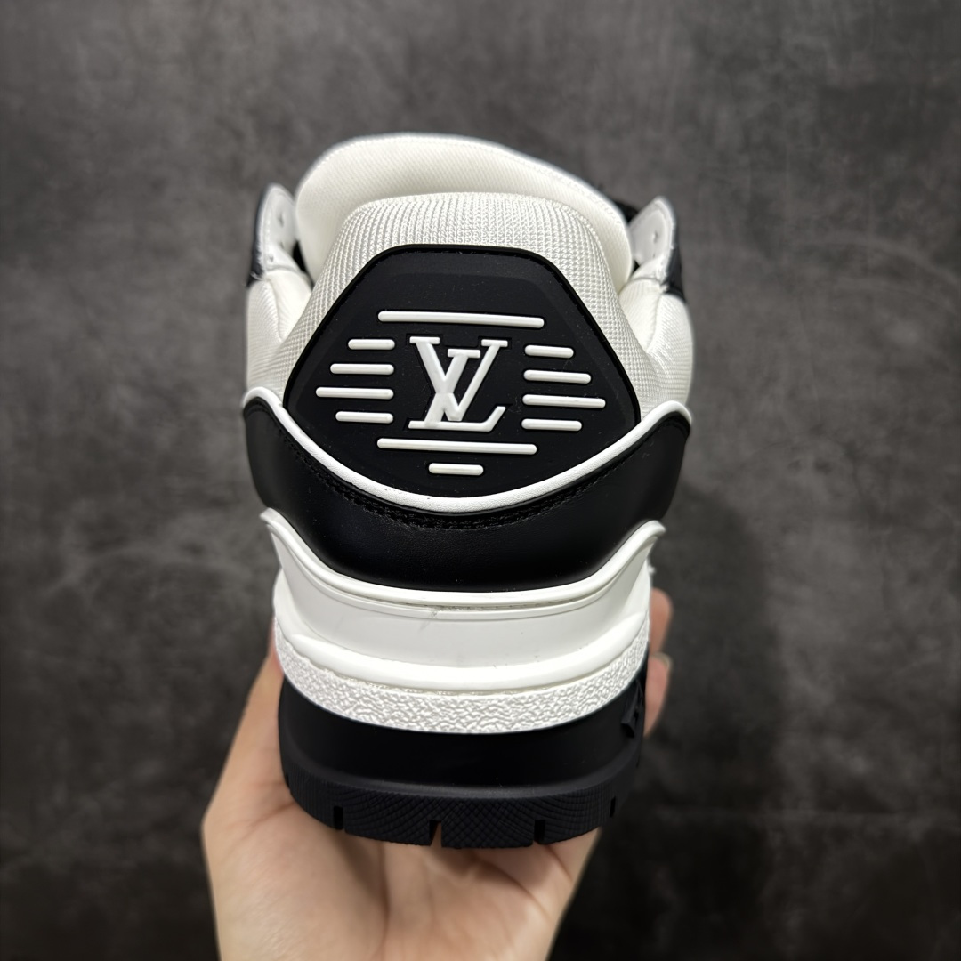 图片[4]-【PK纯原版】Louis Vuitton 路易威登 LV Trainer Maxi 小胖丁系列面包鞋 黑白胖丁 海淘代购同渠道品质 高端零售 外贸充正专供 原版购入开发 ZP级全套包装 完美楦型 正确卡色 大底TPU 质感媲美原版 细节与原版一致 请注意区分市面通货材 尺码：39 40 41 42 43 44 45 46-选品中心