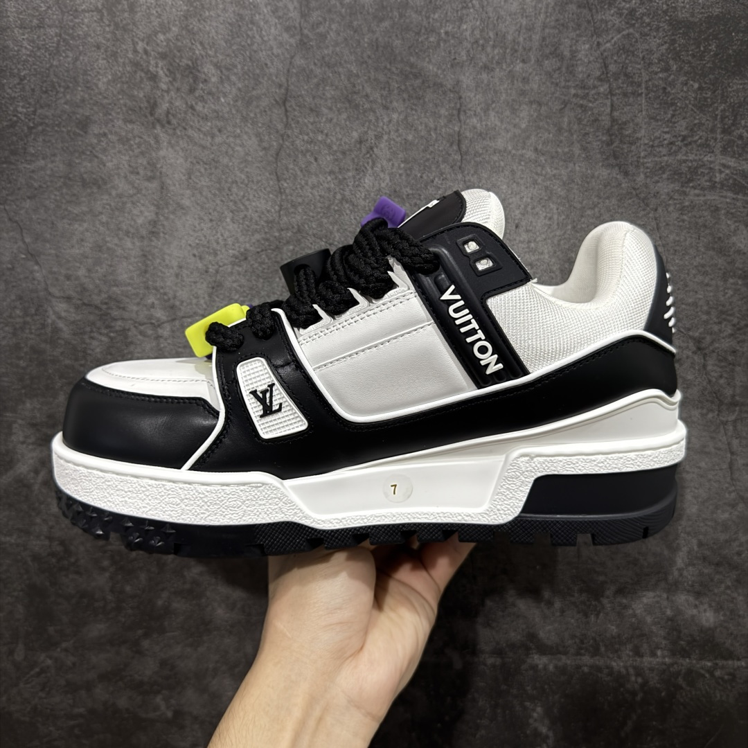 图片[2]-【PK纯原版】Louis Vuitton 路易威登 LV Trainer Maxi 小胖丁系列面包鞋 黑白胖丁 海淘代购同渠道品质 高端零售 外贸充正专供 原版购入开发 ZP级全套包装 完美楦型 正确卡色 大底TPU 质感媲美原版 细节与原版一致 请注意区分市面通货材 尺码：39 40 41 42 43 44 45 46-选品中心