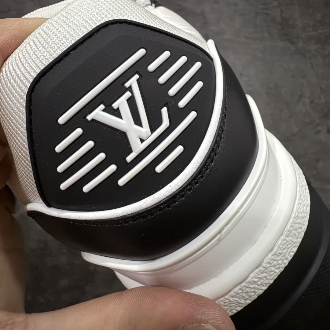图片[2]-【PK纯原版】Louis Vuitton 路易威登 LV Trainer Maxi 小胖丁系列面包鞋 黑白胖丁 海淘代购同渠道品质 高端零售 外贸充正专供 原版购入开发 ZP级全套包装 完美楦型 正确卡色 大底TPU 质感媲美原版 细节与原版一致 请注意区分市面通货材 尺码：39 40 41 42 43 44 45 46-选品中心