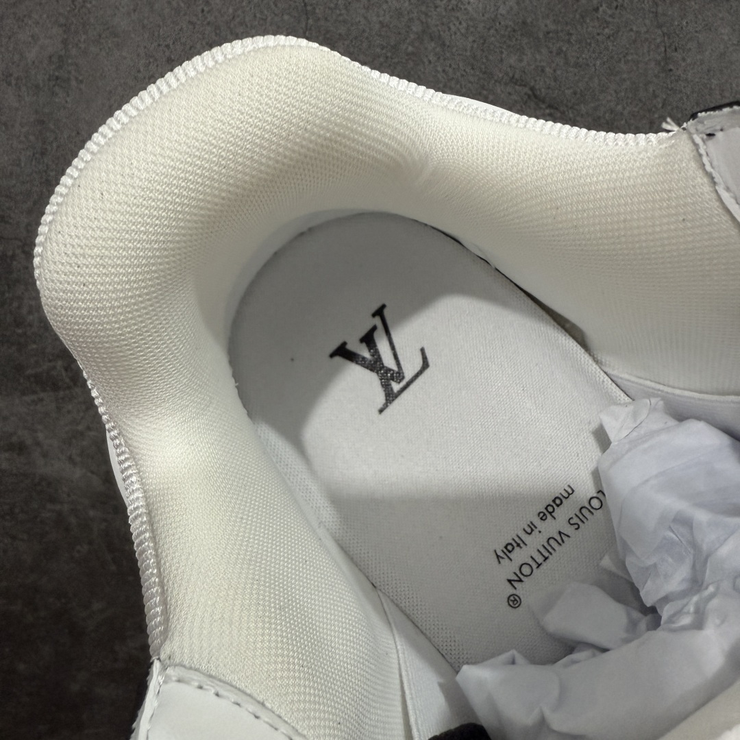 图片[8]-【PK纯原版】Louis Vuitton 路易威登 LV Trainer Maxi 小胖丁系列面包鞋 黑白胖丁 海淘代购同渠道品质 高端零售 外贸充正专供 原版购入开发 ZP级全套包装 完美楦型 正确卡色 大底TPU 质感媲美原版 细节与原版一致 请注意区分市面通货材 尺码：39 40 41 42 43 44 45 46-选品中心