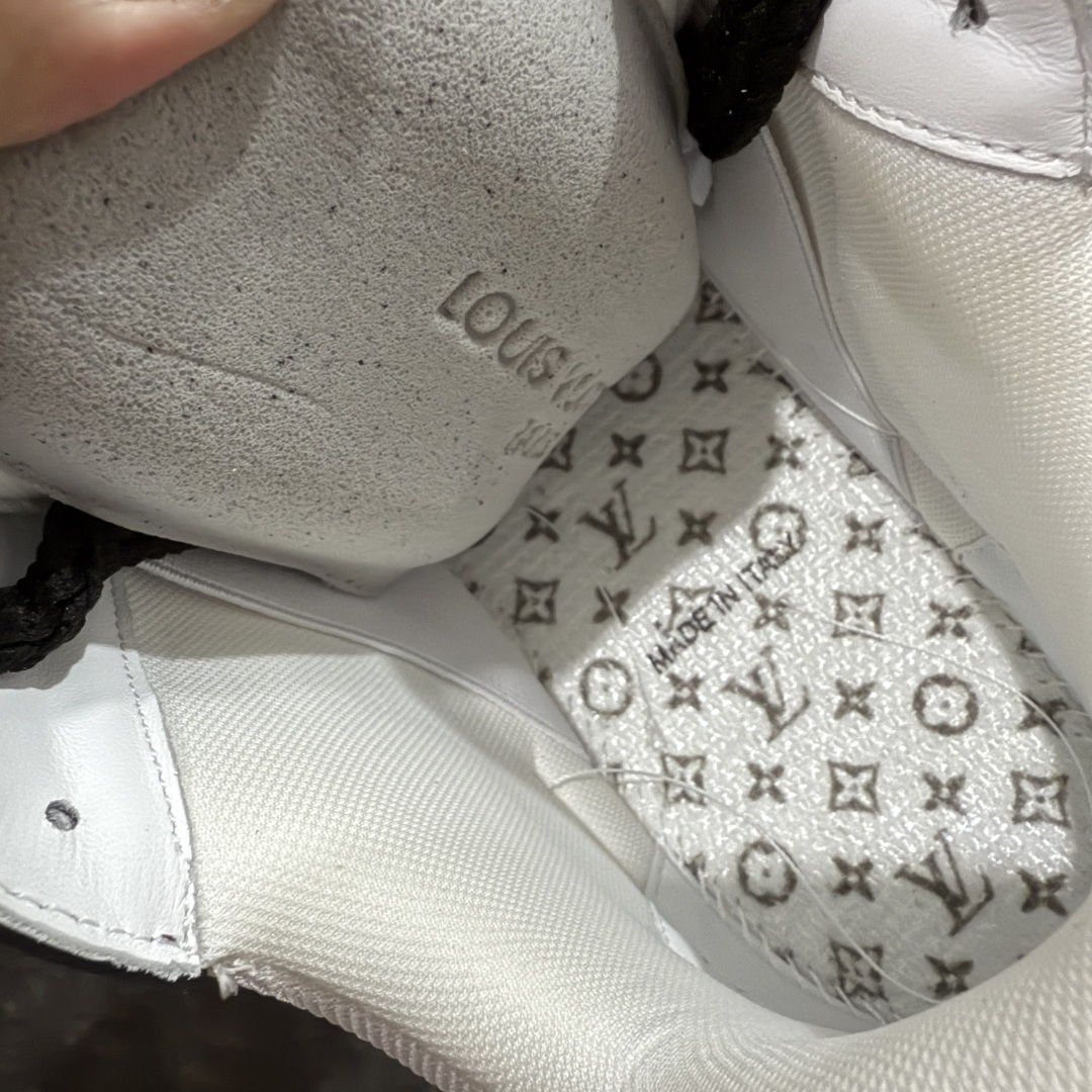 图片[9]-【PK纯原版】Louis Vuitton 路易威登 LV Trainer Maxi 小胖丁系列面包鞋 黑白胖丁 海淘代购同渠道品质 高端零售 外贸充正专供 原版购入开发 ZP级全套包装 完美楦型 正确卡色 大底TPU 质感媲美原版 细节与原版一致 请注意区分市面通货材 尺码：39 40 41 42 43 44 45 46-选品中心
