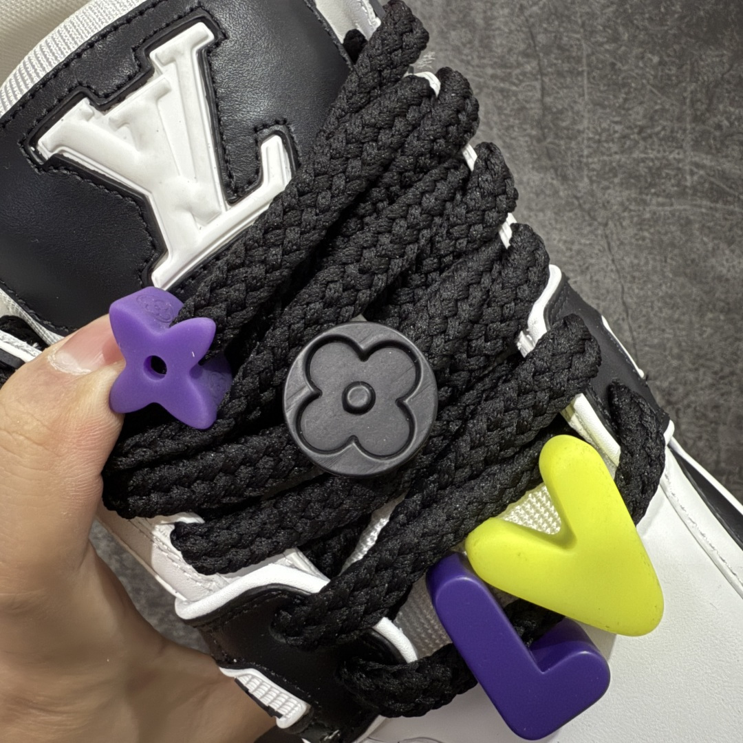 图片[6]-【PK纯原版】Louis Vuitton 路易威登 LV Trainer Maxi 小胖丁系列面包鞋 黑白胖丁 海淘代购同渠道品质 高端零售 外贸充正专供 原版购入开发 ZP级全套包装 完美楦型 正确卡色 大底TPU 质感媲美原版 细节与原版一致 请注意区分市面通货材 尺码：39 40 41 42 43 44 45 46-选品中心