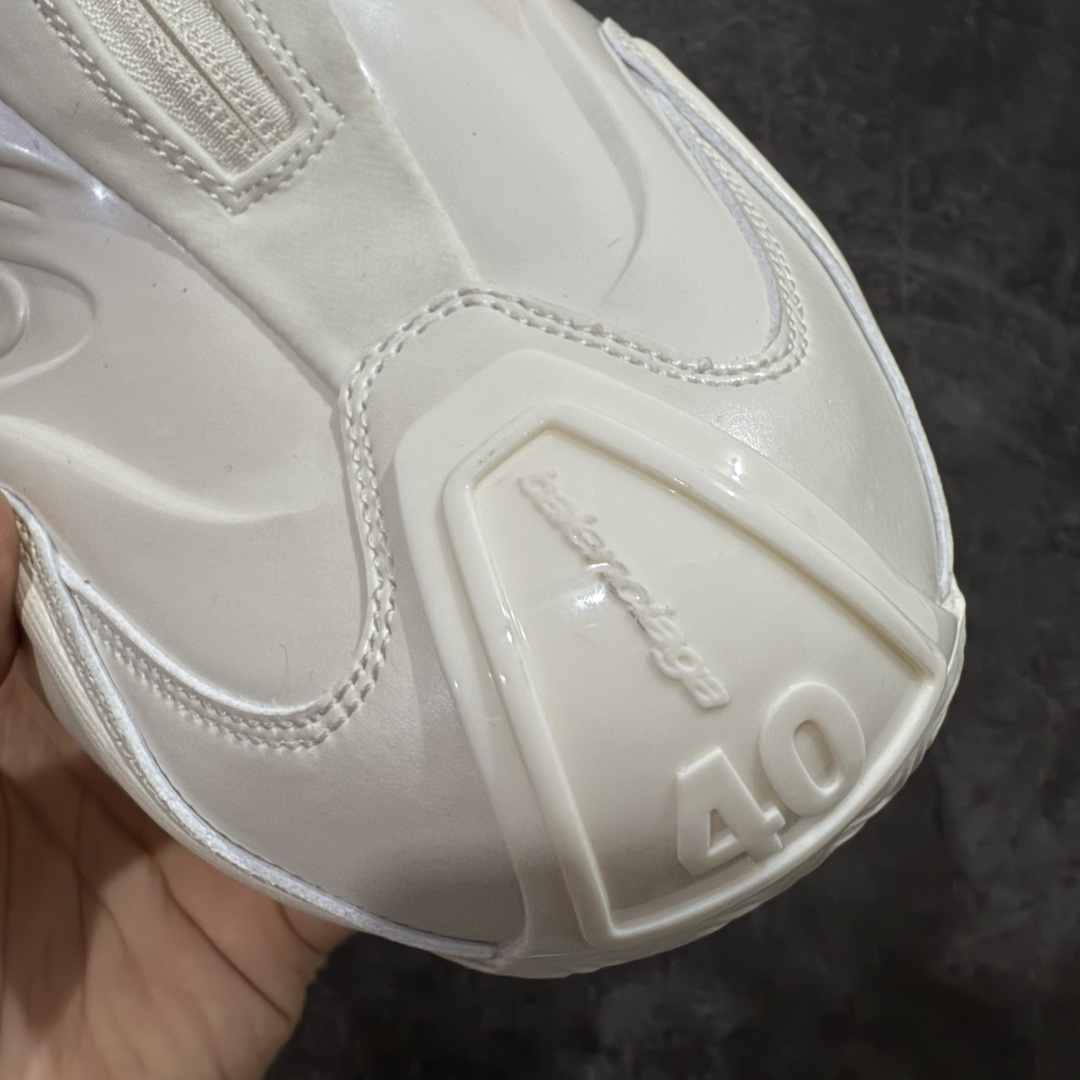 图片[4]-【XA版本】Balenciaga巴黎世家 basketball Sneaker 篮球鞋 圆头拉链 中帮 生活休闲鞋 米白色 原鞋购入 全新开发出品 细节多次较对 原材料制作 酷炫鞋型 类似于喷泡风格 上脚百搭 尺码：36-46-选品中心