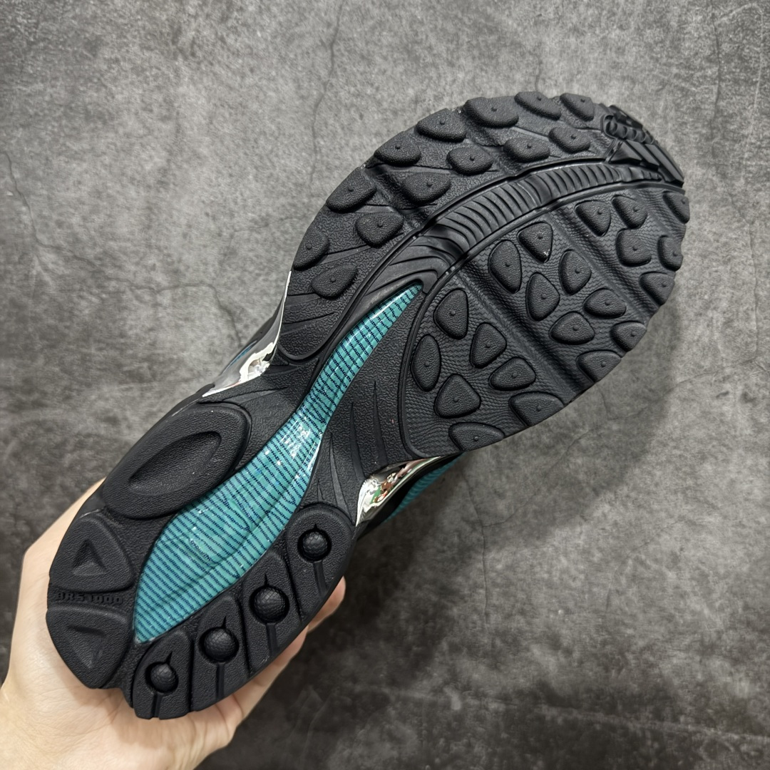 图片[9]-【PE版本】skepta x Nike Air Max Tailwind 复古运动时尚 织物合成革TPU 低帮 休闲跑步鞋 男款 CQ8714-001 这款鞋是英国说唱歌手和Nike合作款，数字打印的蓝色鞋面被黑色TPU骨架包裹，Y2K风格拉满！放射线条的鞋面设计是典型的千禧年运动元素，亮点在于完美融入了仿生图案，粗细不一的曲线营造出十足的动感，颜色也十分百搭，不得不说设计总监就是品味超群 尺码：40-45无半码-选品中心