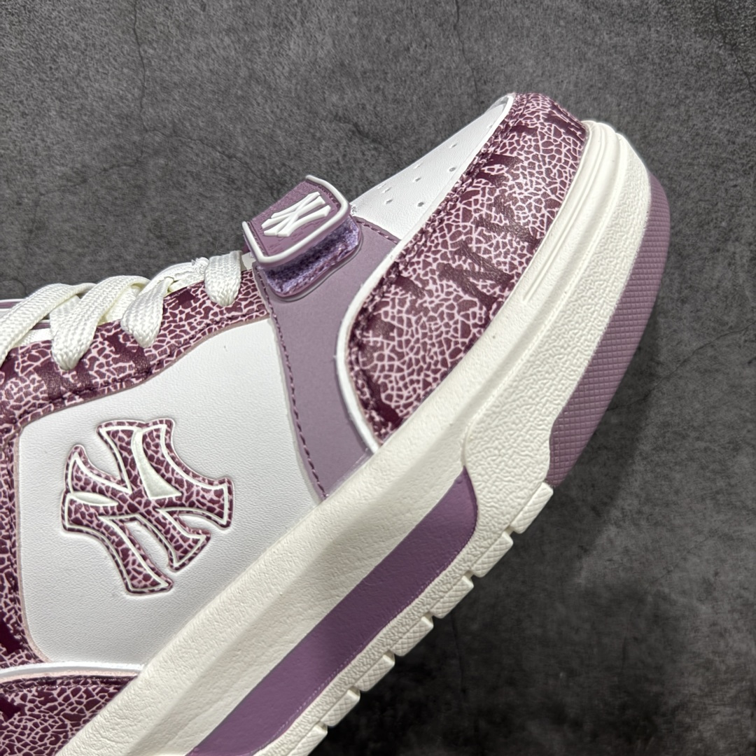 图片[6]-【纯原订单】MLB Chunky Liner Basic NY复古印花学长鞋系列低帮轻量增高厚底百搭休闲运动慢跑鞋板鞋 Korea韩国联名NY美国榄球纽约洋基队限定 市场第一梯队品质 韩国代购版本 MLB专用菱形双针中底布 重点细节中底布带注胶孔 原厂NFC感应吊牌 支持鉴定 一个两位数 原盒原标 全套原楦原纸板原厂数据开发 中韩文保养标贴 绿色防霉片 平台代购专供 独家一比一RB+MD组合大底 高频后跟小人Logo精准对位立体饱满 正确网布加超迁鞋面 转印中底走线紧密 转印Logo工艺表层防刮不掉色 尺码：36 36.5 37.5 38 38.5 39 40 40.5 41 42 42.5 43 44 44.5 45-选品中心