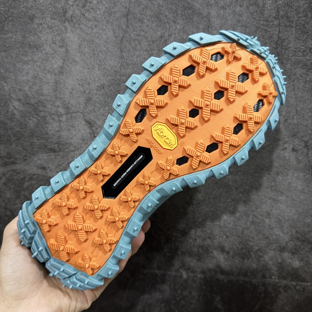 图片[9]-【GX版】Moncler Trailgrip Gore-Tex 蒙口/盟可睐 越野旅行系列低帮厚底轻量户外登山运动鞋 盟可睐MONCLER TRAILGRIP 鞋履新季系列 前卫设计碰撞实用科技 轻盈面料无惧炎热夏季 Trailgrip运动鞋作为盟可睐Moncler的秋冬新作横空出世 融蕴品牌山地基因 运用科技前沿技术 征服野外复杂地形 醒目的胎纹设计搭配弧形橡胶鞋头 确保经久耐穿 为山野探险与都市畅游提供高效防护 Trailgrip 2023春夏系列将在既有的实用性基础之上 推出全新配色 并采用更轻材质 尺码：36-46-选品中心