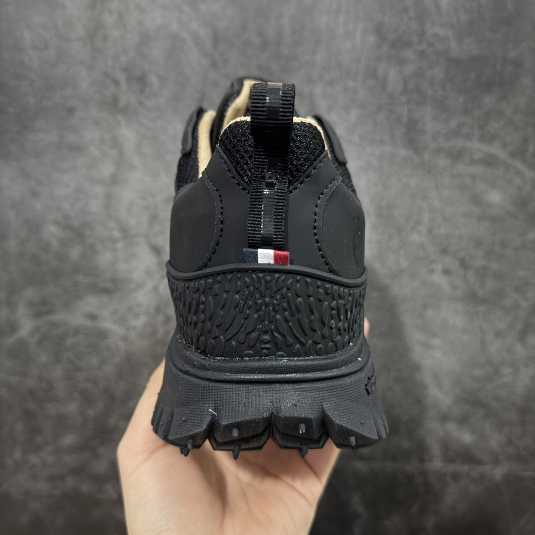 图片[4]-【GX版】Moncler Trailgrip Gore-Tex 蒙口/盟可睐 越野旅行系列低帮厚底轻量户外登山运动鞋 盟可睐MONCLER TRAILGRIP 鞋履新季系列 前卫设计碰撞实用科技 轻盈面料无惧炎热夏季 Trailgrip运动鞋作为盟可睐Moncler的秋冬新作横空出世 融蕴品牌山地基因 运用科技前沿技术 征服野外复杂地形 醒目的胎纹设计搭配弧形橡胶鞋头 确保经久耐穿 为山野探险与都市畅游提供高效防护 Trailgrip 2023春夏系列将在既有的实用性基础之上 推出全新配色 并采用更轻材质 尺码：36-46-选品中心