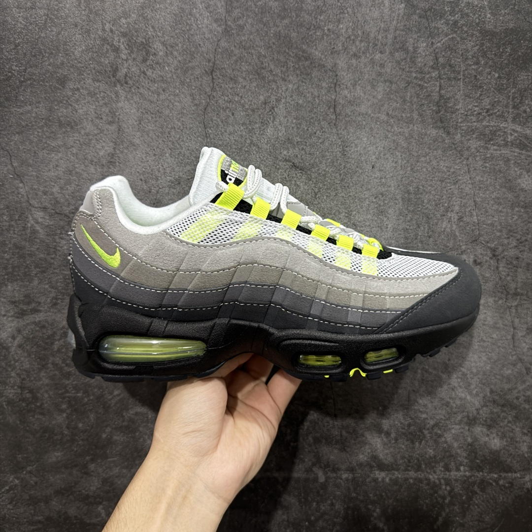 【EM纯原/小绿x】NK Air Max 95 OG 联名复古舒适气垫运动鞋 2025版复刻 HM4740-001 全部配色 原鞋开发生产 高度还原 一眼ZP既视感 男女鞋真标半码制 原楦原纸版数据开发 环保进口透气牛皮革材质 高弹EVA缓震中底组合开窗式Air气垫装置 外置防滑耐磨橡胶外底❗ 尺码：36 37.5 38 38.5 39 40 40.5 41 42 42.5 43 44 44.5 45 46 47.5-选品中心
