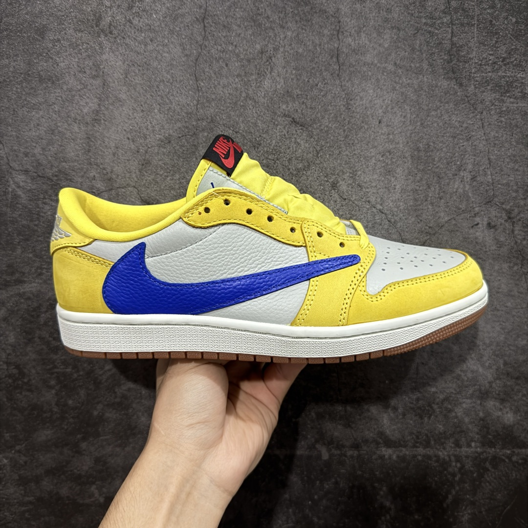 【原厂版】Air Jordan 1 x Travis Scott AJ1 x TS联名黄倒钩低帮 DZ4137-700 超级强悍品质 可对比市场各大纯原版本 专业aj大厂出品 对细节的把控毋庸置疑 材料也是用最接近原鞋的头层皮料 所有地方都没有做到减配 原厂鞋楦打造完美鞋型 整体鞋型以及后跟做的弧度做的非常好 鞋带为原厂打蜡鞋带 粗细程度同步原鞋 裁片清洁度到位 无明显瑕疵毛边 免修产品 正确针车 该重针 该有尖角的地方都有做到 鞋价格非常香 转手可闭眼卖高价 到手各位就知道货有多好 绝对秒杀一切同价格货品 尺码：36-47.5-选品中心