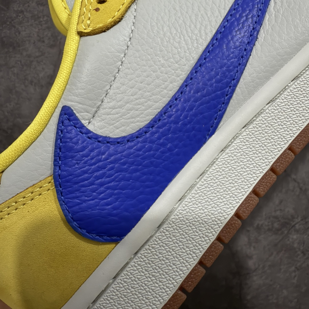 图片[3]-【原厂版】Air Jordan 1 x Travis Scott AJ1 x TS联名黄倒钩低帮 DZ4137-700 超级强悍品质 可对比市场各大纯原版本 专业aj大厂出品 对细节的把控毋庸置疑 材料也是用最接近原鞋的头层皮料 所有地方都没有做到减配 原厂鞋楦打造完美鞋型 整体鞋型以及后跟做的弧度做的非常好 鞋带为原厂打蜡鞋带 粗细程度同步原鞋 裁片清洁度到位 无明显瑕疵毛边 免修产品 正确针车 该重针 该有尖角的地方都有做到 鞋价格非常香 转手可闭眼卖高价 到手各位就知道货有多好 绝对秒杀一切同价格货品 尺码：36-47.5-选品中心