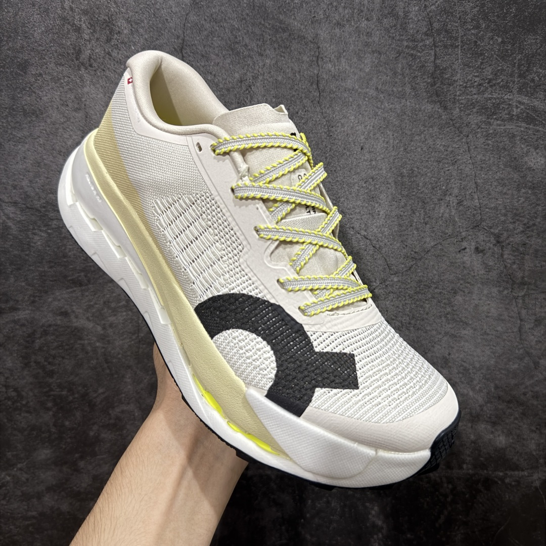 图片[3]-【PZ纯原】On Cloudultra Pro 昂跑 低帮 灰色 百搭舒适透气低邦跑步鞋 高透气的双层网眼鞋面加入轻量TPU，增强耐用性，内里网面如袜套般精确贴合双足；采用Helion Superfoam打造的双层CloudTec®专利鞋底科技，有更宽的Speedboard®速度板，为长距离跑提供更多支撑；相连Cloudt模块的中底增加地面冲击力防护，搭载封闭鞋底凹槽的Missiongrip™外底科技，在碎石路面也能释放所需抓地力，且闭合结构的外底凹槽可防止碎石嵌入；运用FlipReleaseh新技术，位于鞋带系统前掌位置，使用者轻松扳动它，能缓解长距离跑步时脚部肿胀带来的不适感。 尺码：36-47含半码-选品中心